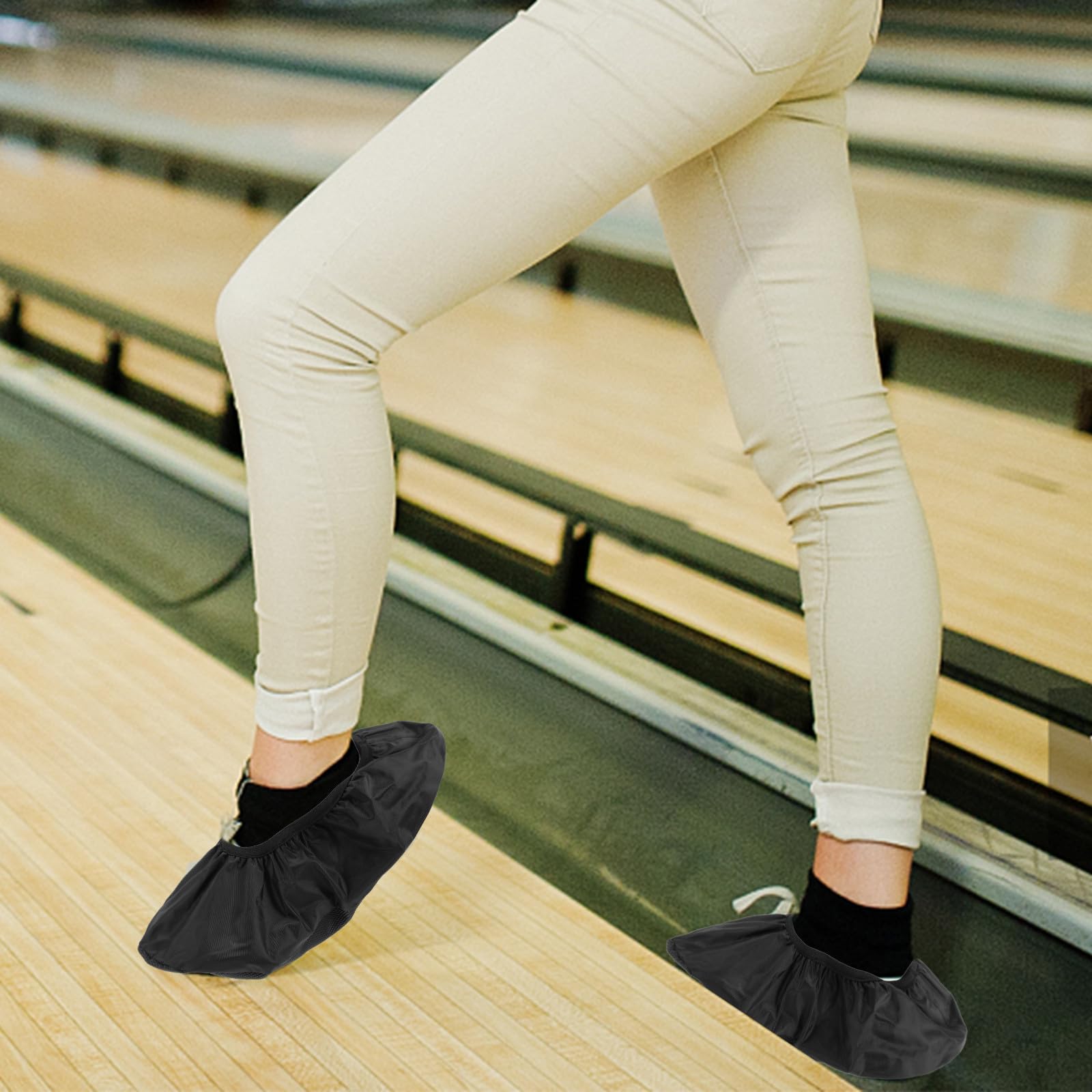 Toyvian Couvre-Chaussures de Bowling Noirs en Polyester, Protection Antidérapante et Étanche, 2 Pièces, Portable pour Sports de Bowling
