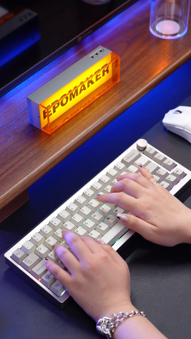 Amazon.com: EPOMAKER P65 QMK/VIA Wireless Aluminum Gaming Keyboard