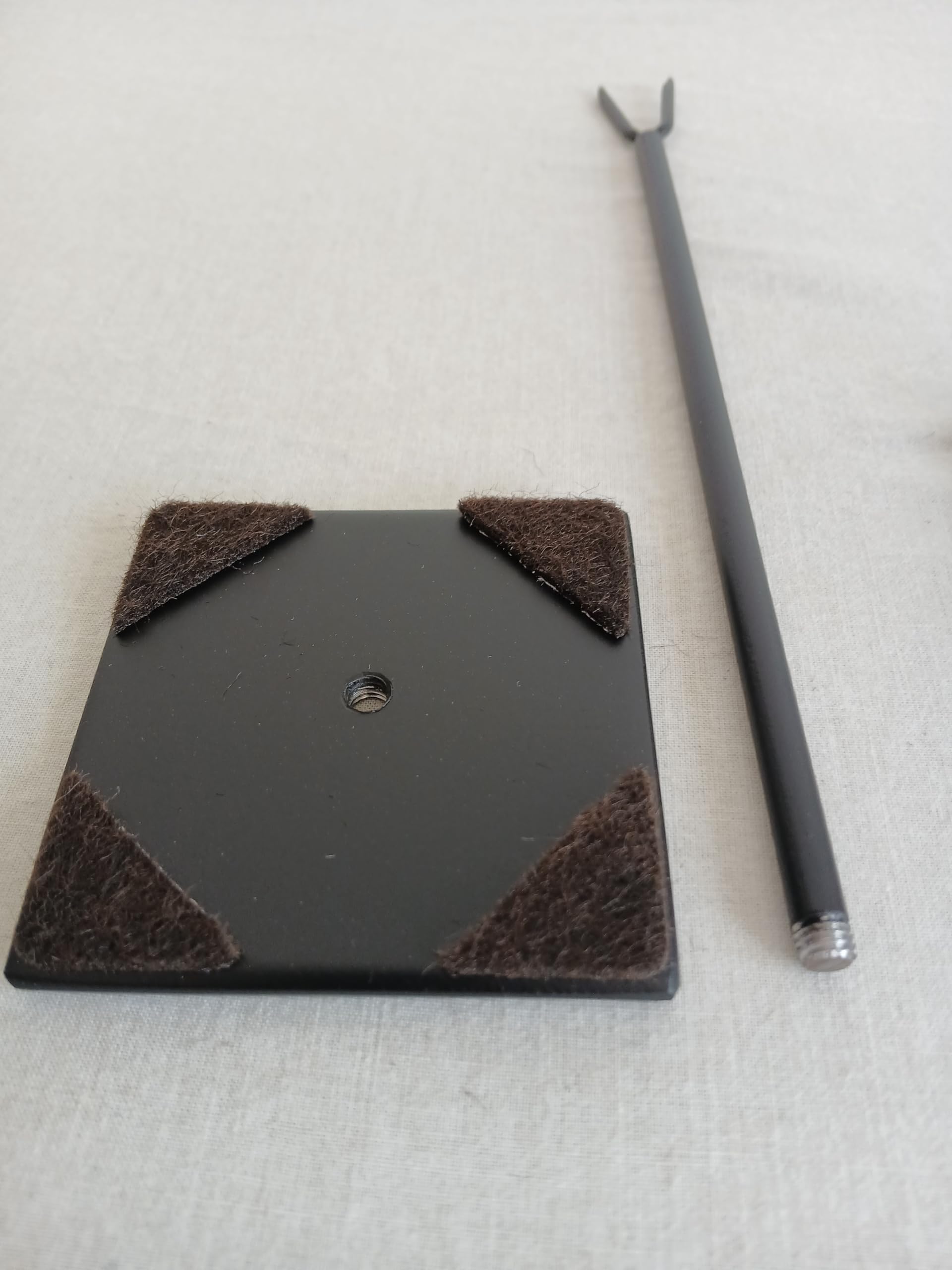 Base per maschera africana in legno, espositore, supporto interamente in metallo, 11 altezze a scelta da 20 a 120 cm, adatto a tutti i tipi di maschere (HAUTEUR 32 CM)