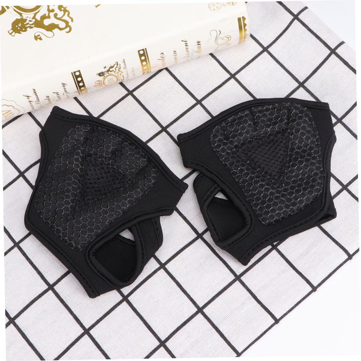 Guanti da allenamento Guanti sportivi Guanti per sollevamento pesi Guanti in sil per uomo Cinture da palestra Cintura da uomo imbottita con Wirst Strp Mezzi guanti Polsino Fitness senza dita