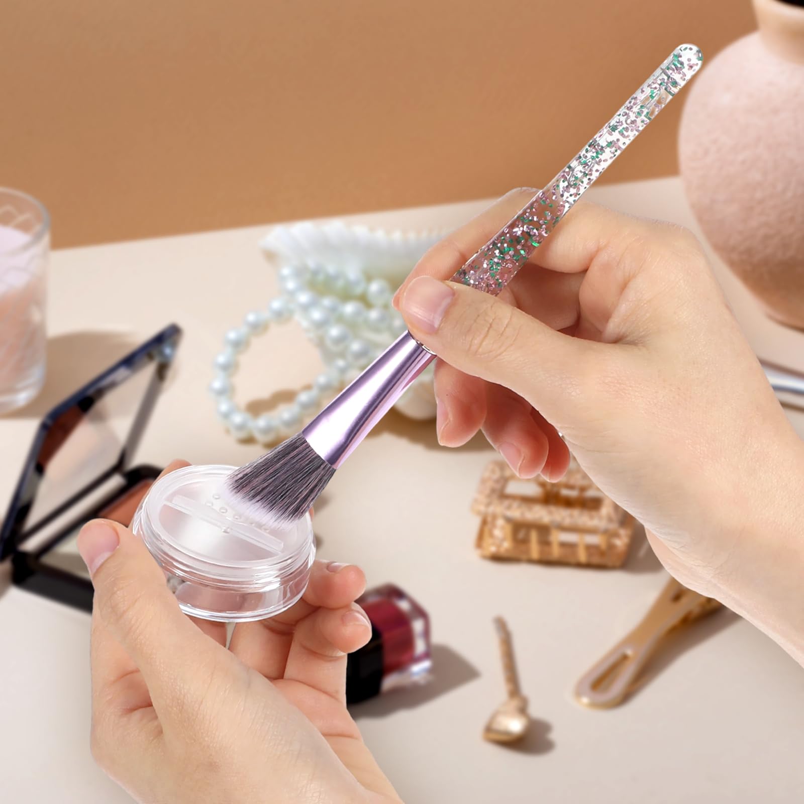 Tyqour Lot de 2 boîtes à poudre portables vides réutilisables de 10g, conteneurs à poudre libre vides transparents avec couvercle à tamis amovible pour femmes et filles