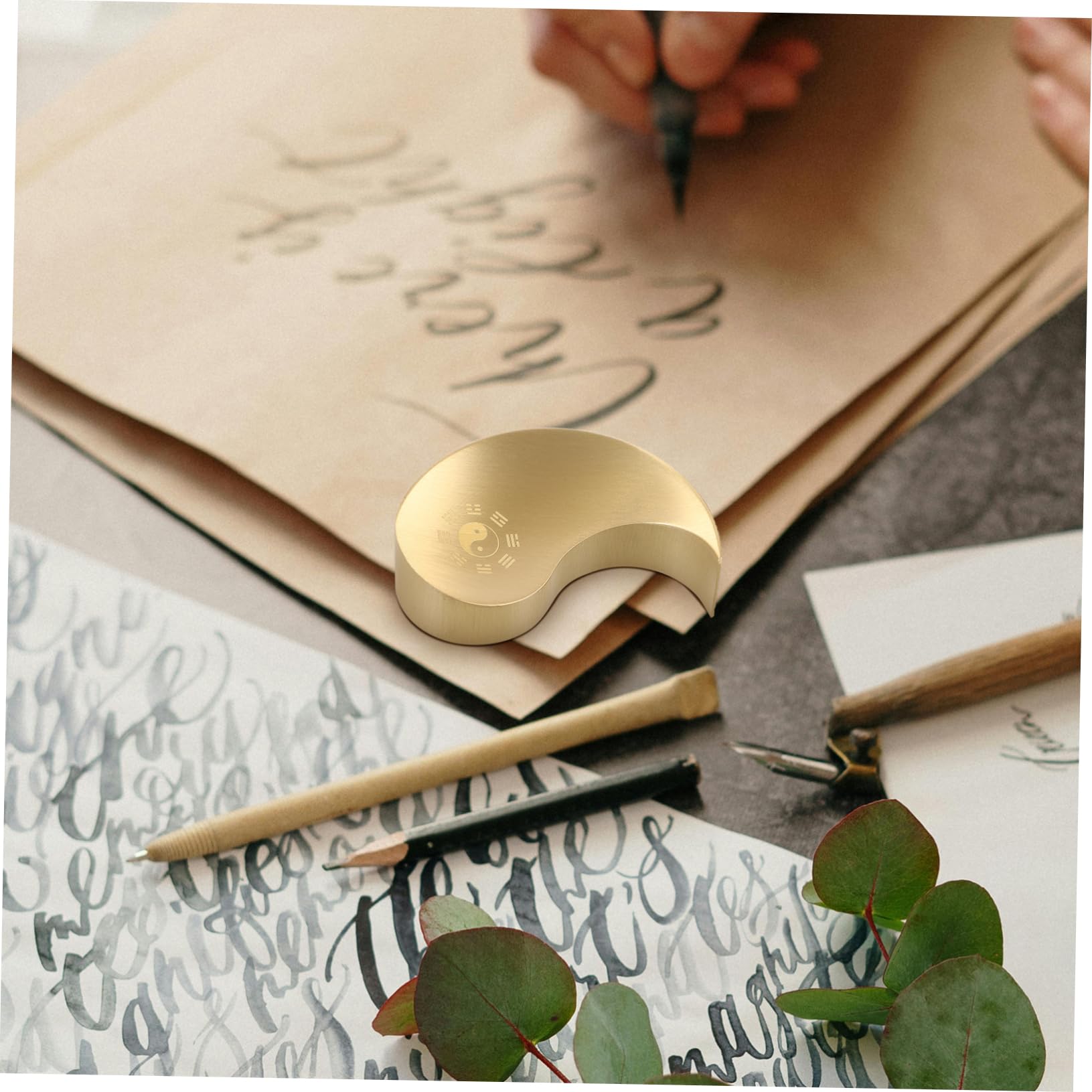 5pezzi Brass Paperweight Per Calligrafia Cinese Decorazione Da Scrivania Ottone Massiccio Stile Elegante Accessorio Per Appassionati Di Arte e Letteratura