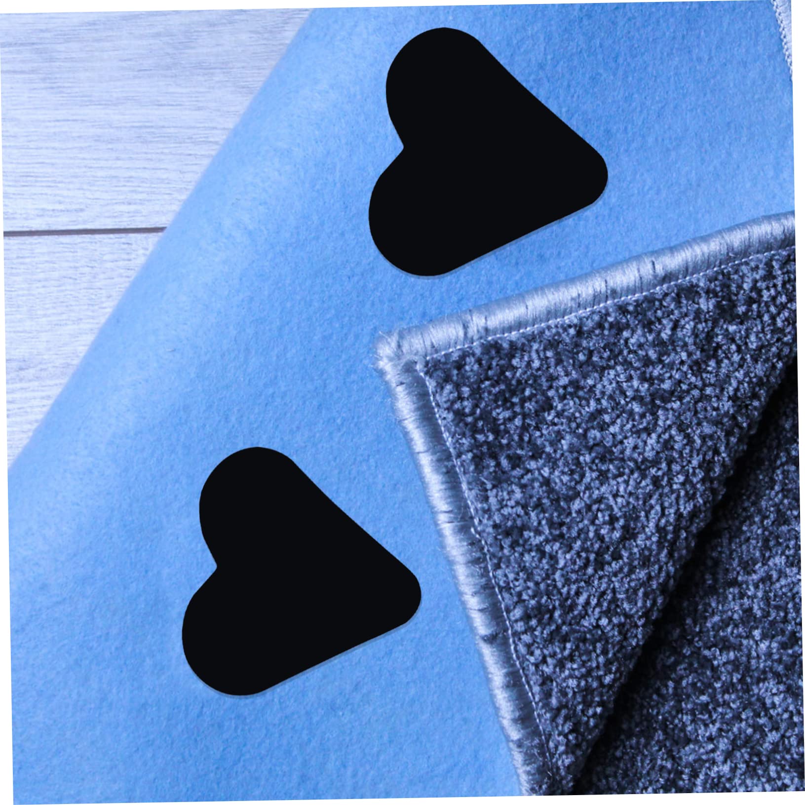 PRETYZOOM 48pièces Adhésives Antidérapantes Forme De Coeur pour Tapis Autocollants De pour Sols Durs Et Carrelages Fixation Facile Et Réutilisable