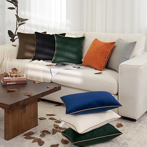 Vista 61 de Aeckself Pack of 2 Navy Blue Velvet Pillow Covers 24 x 24 Inch, Large Modern Luxury Decorative Pillowcase with Gold Trim Edge, Comfortable Soft