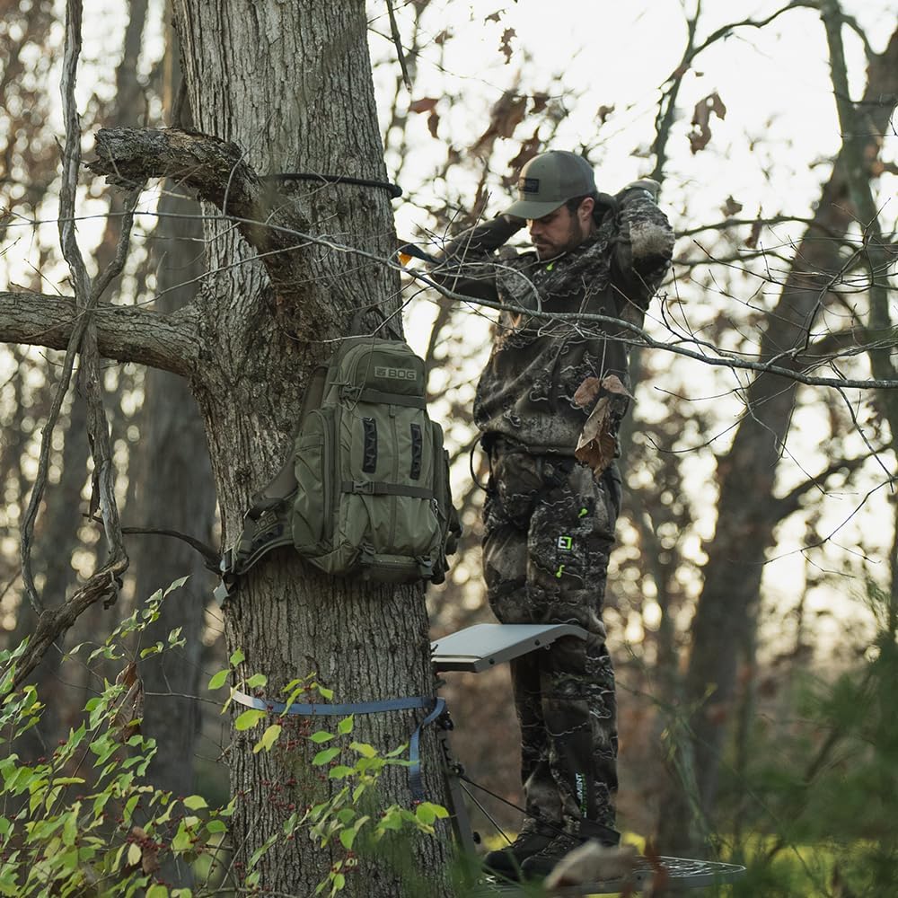 BOG Kinetic Lightweight Day Pack with 2400 Cubic in, 3.1lb, and YKK Zippers for Hunting, Outdoors