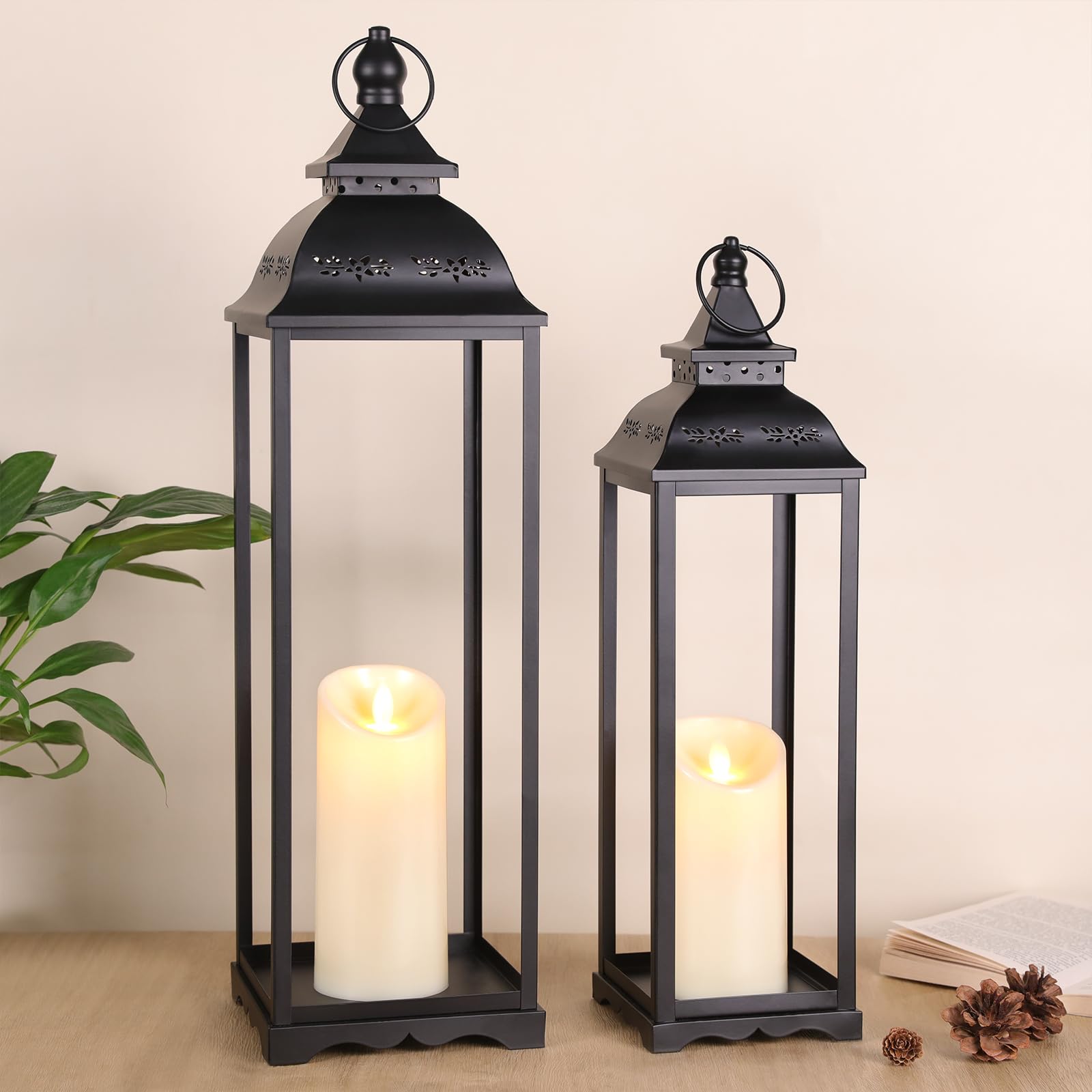 HAVITI 2 sztuki dużych lampionów dekoracyjnych do wnętrz, czarna latarnia wiejska na werandę, wysoka 56 cm, dekoracja latarni (bez szkła) z 2 szt. bezpłomieniowymi świecami, na ślub, do domu, na stół