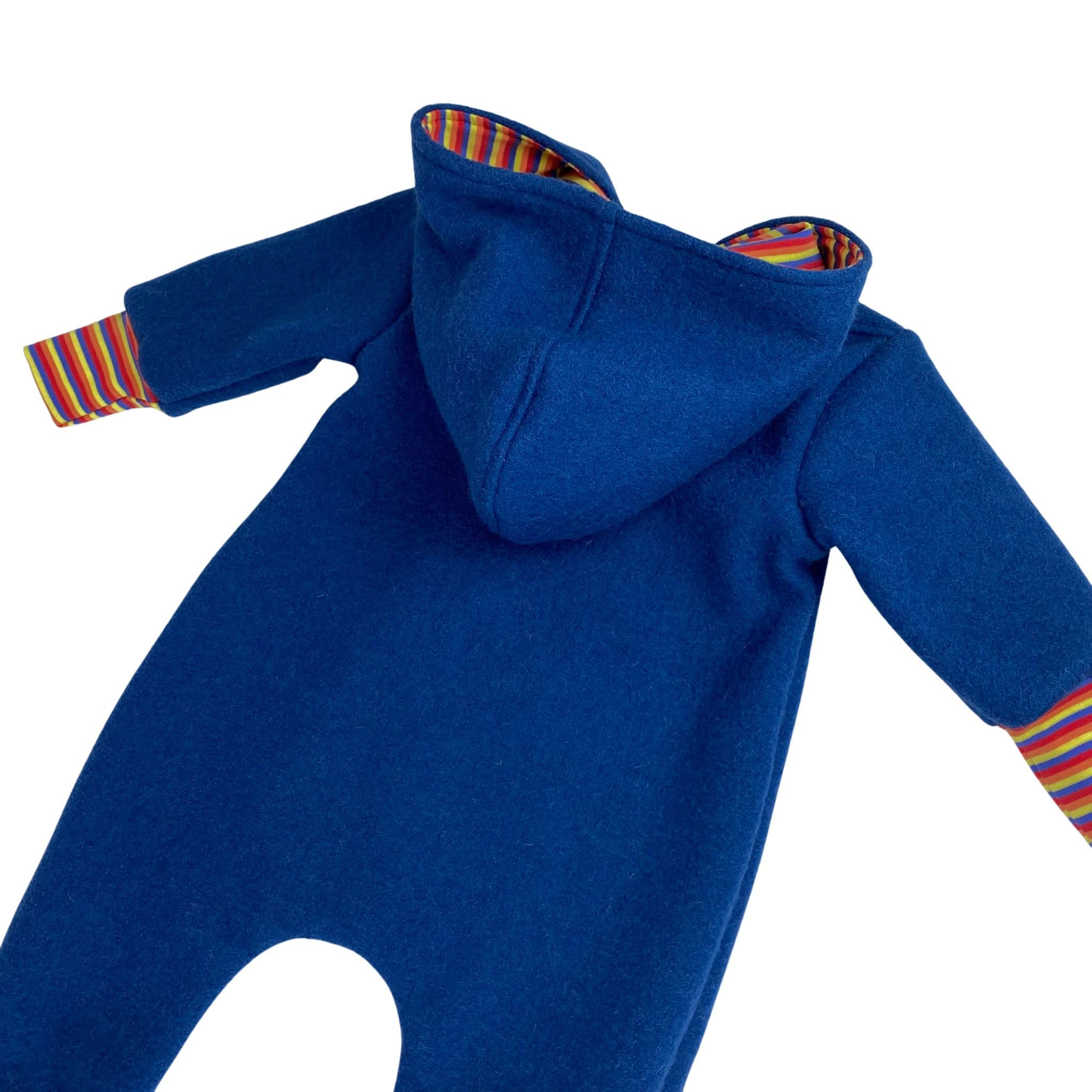 Lilakind Wollwalk Overall Baby Blau – Handgenähter Walkanzug mit Kapuze & Buntem Futter – Herbst- & Winteroverall für Jungen & Mädchen – Made in Germany – Gr. 62–110