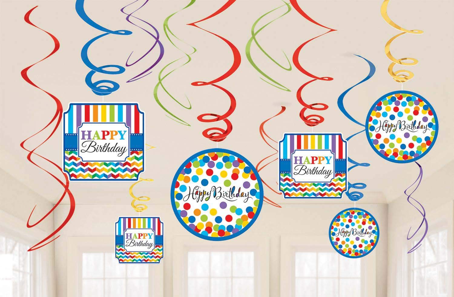 Completo Di Festeggiamenti Di Compleanno Con Palloncini, Coriandoli