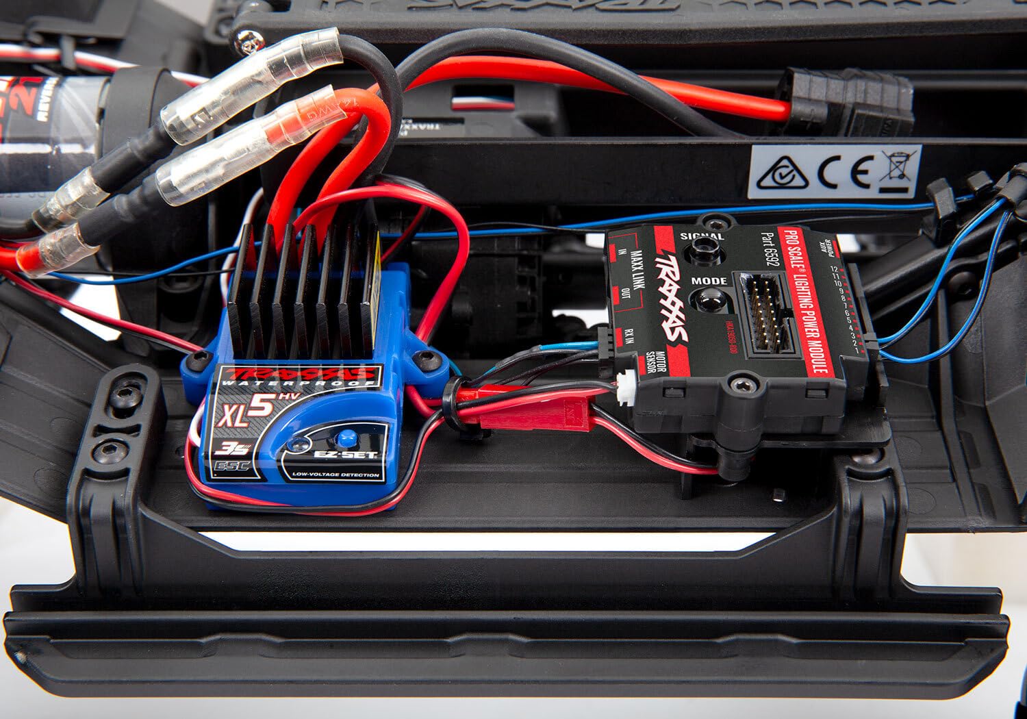 Traxxas TRX-6591 Tuning PRO SCALE - Sistema de control de luz avanzado Módulo de alimentación + distribuidores