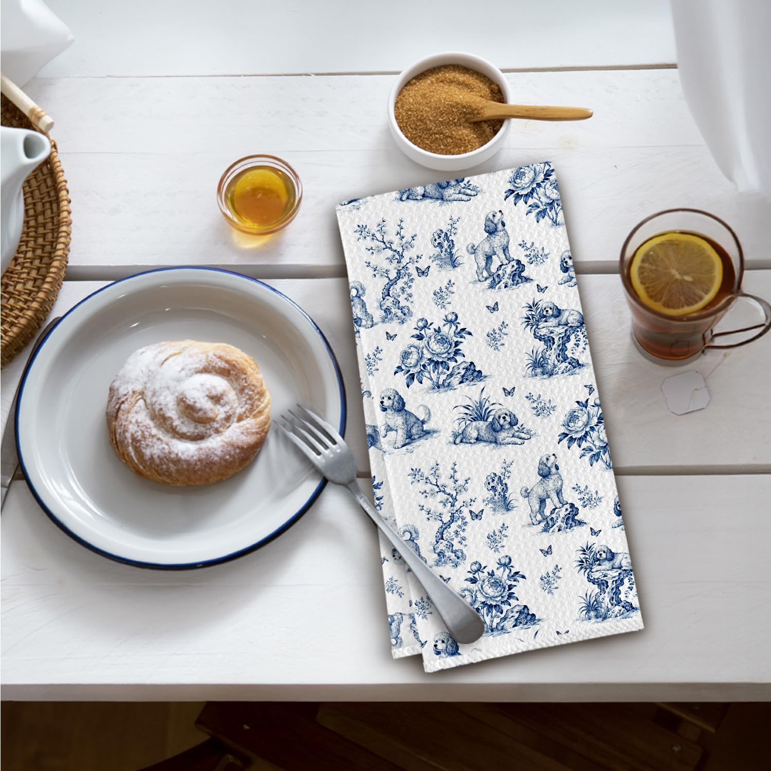 Chinoiserie Cavapoo Dog Kitchen Towels, Cavapoo Gifts for Women Dish Tea Towels for Kitchen Decor, Blue and White Floral Dog Decorative Hand Towel for Bathroom, 16x24 Inch - Image 2