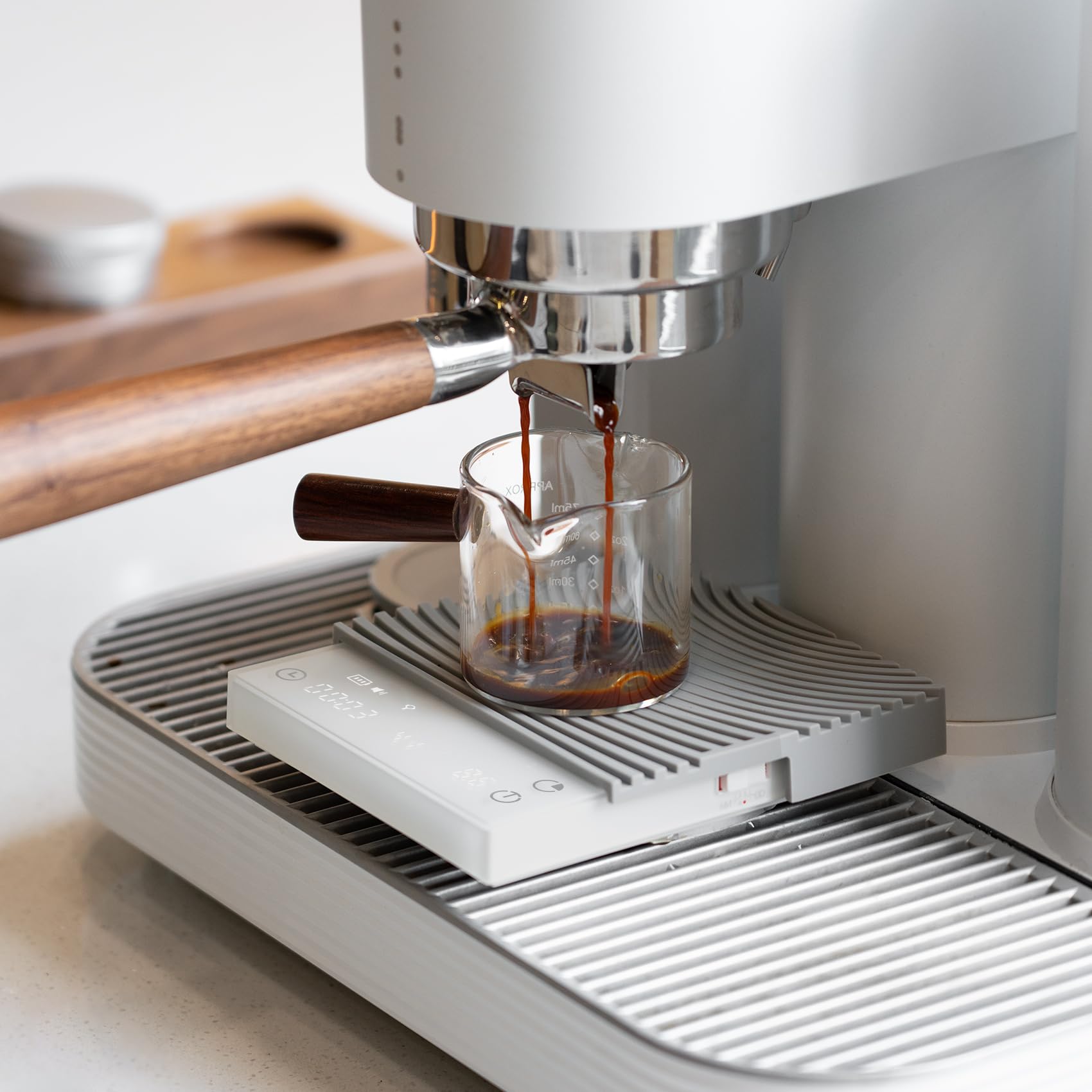 TIMEMORE Báscula de café Basic 3.0 con temporizador y relación/caudal, onz/kg conmutable, digital, para espresso y pour-over, color blanco