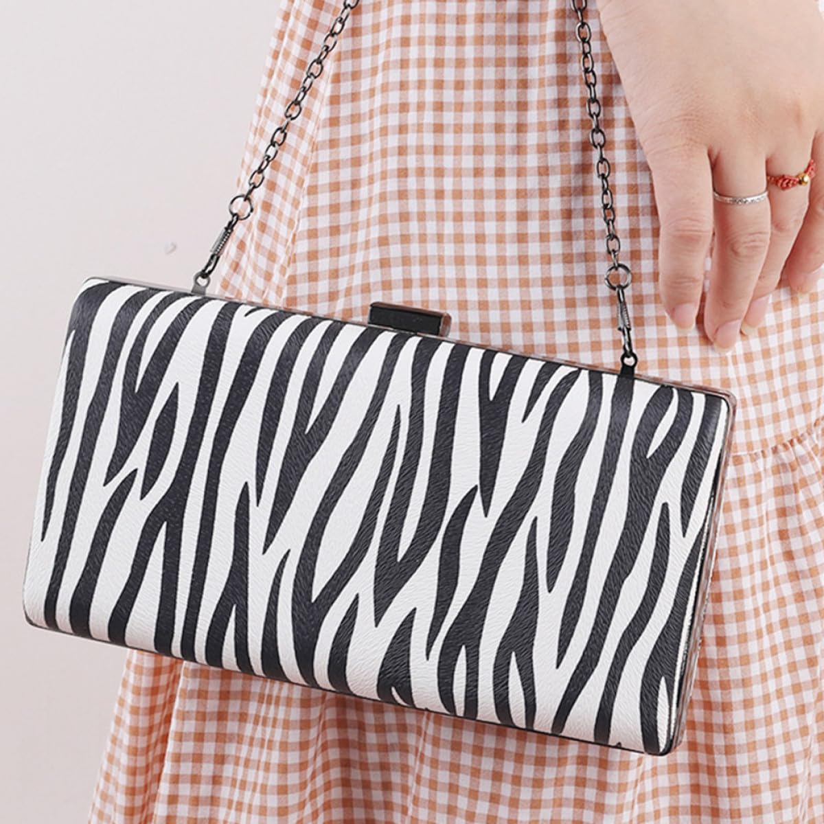 HOMSFOU Bolso de Mano de Noche para Mujer Estampado de Cebra en Tonos Claros, Bolso Cartera Ligero de Pu, Cierre Seguro Hebilla, Adecuado para Fiestas, Cenas y Eventos Sociales