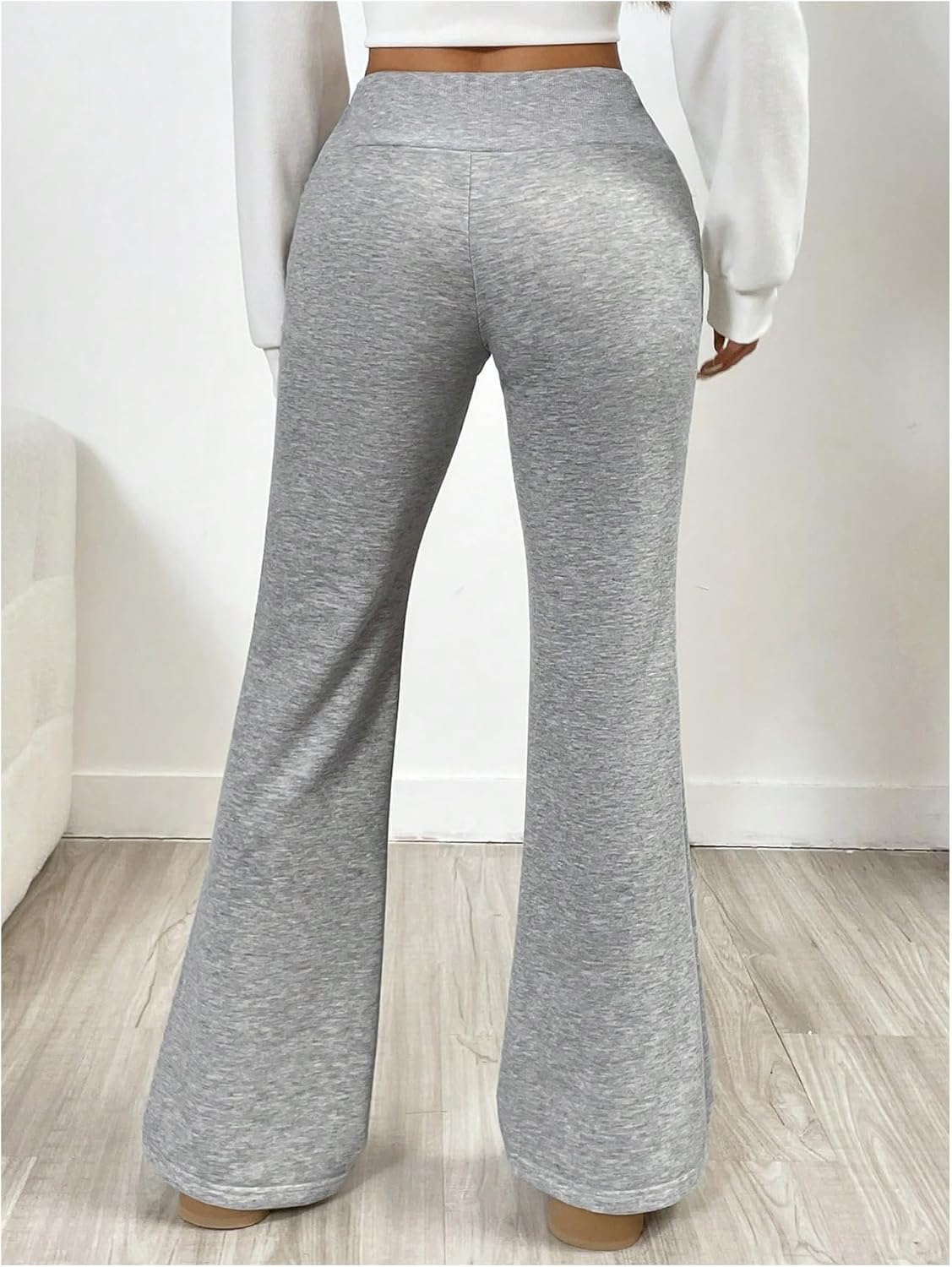 SHENHE Women's Y2K Flare Sweatpants Low Rise Drawstring Sweats Casual Workout Gym Pants - Image 2