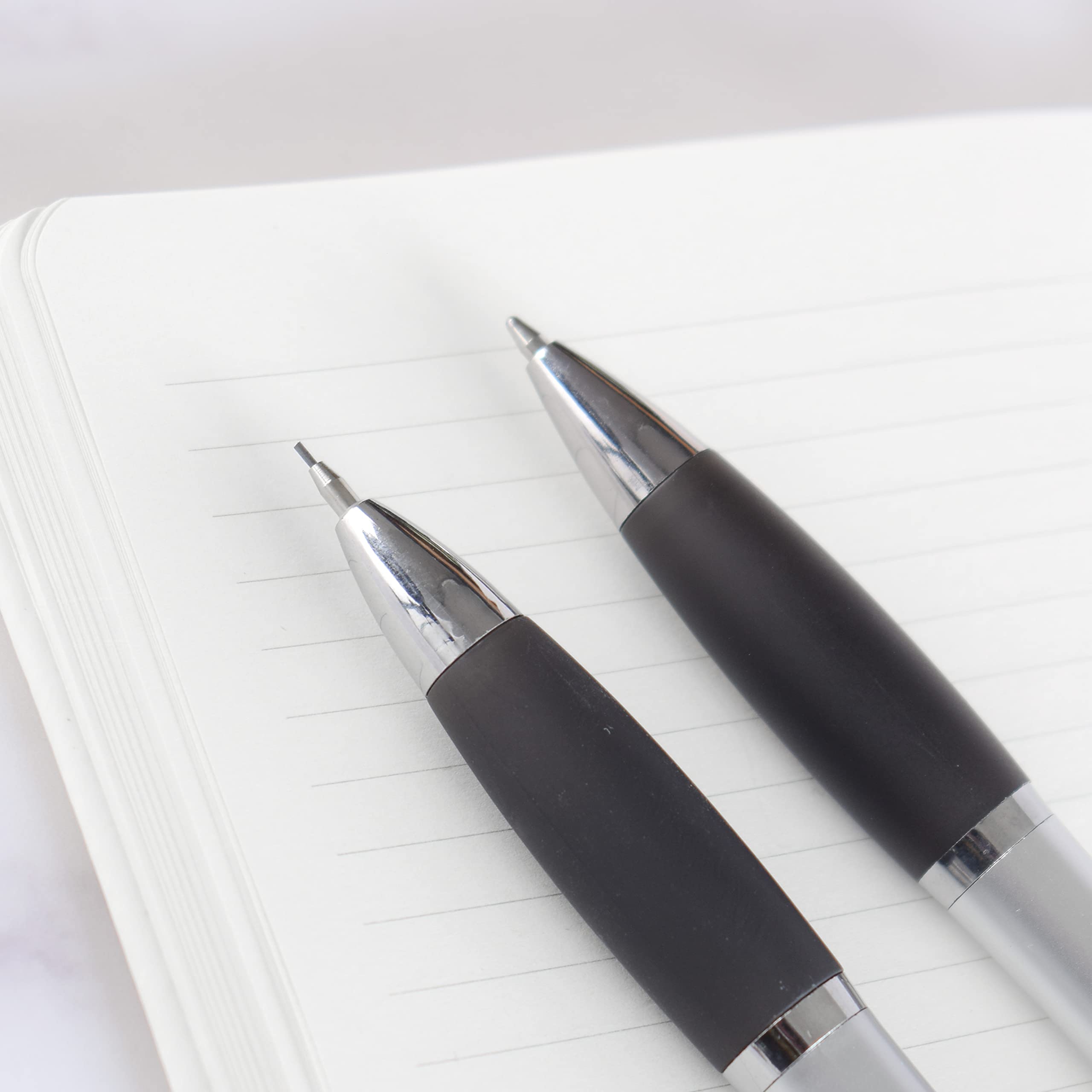 stika.co Contour Argent Druckbleistift und Stift, silberfarben, Schwarz: Setzen Sie ein Statement mit Stil und Komfort (40er Set, Bleistift und Stift)