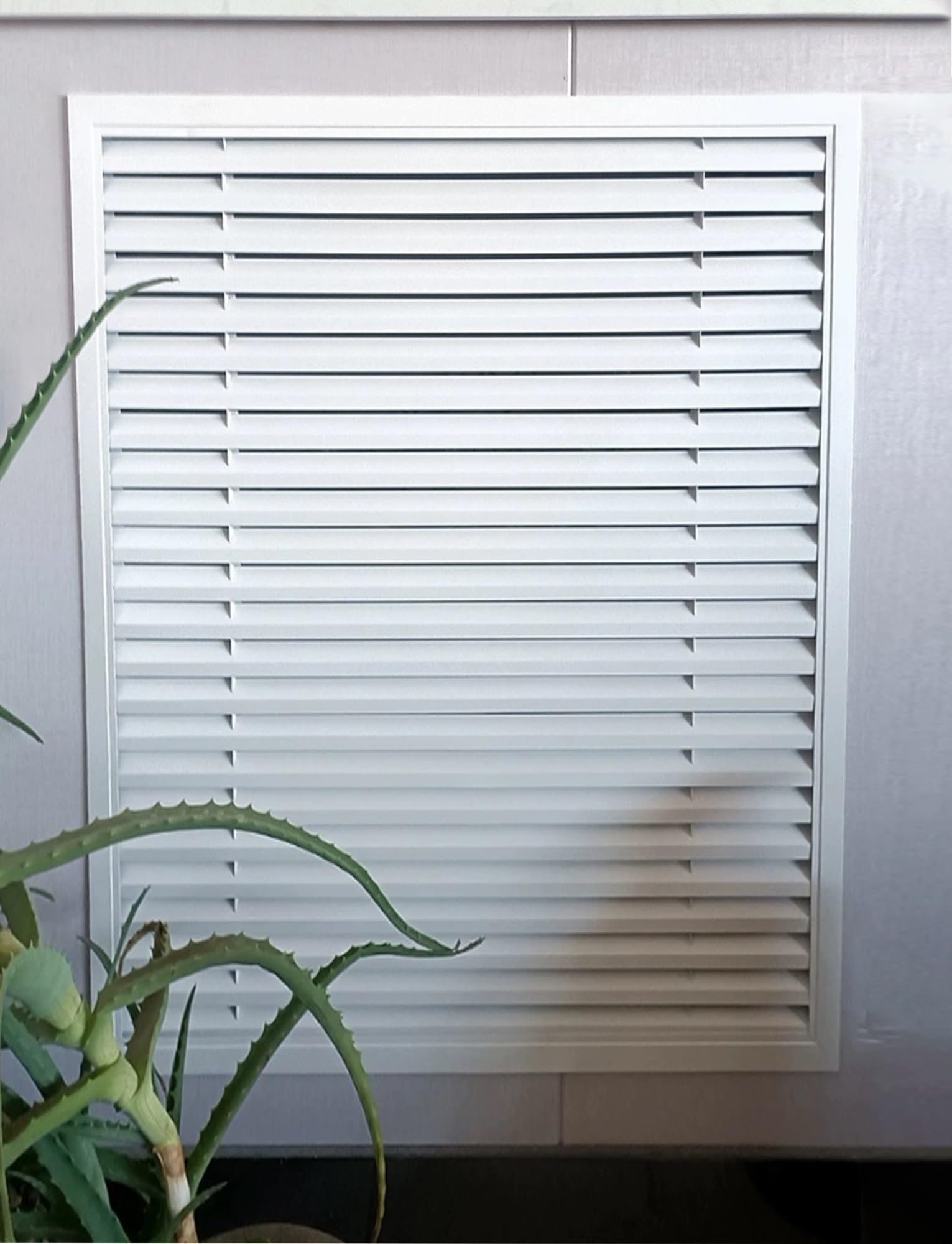 Cubierta de ventilación extractora de aleación de aluminio, cubiertas de ventilación con rejillas for baño, hogar, cocina, techo y paredes exteriores(27.6x15.7in (70x40cm))
