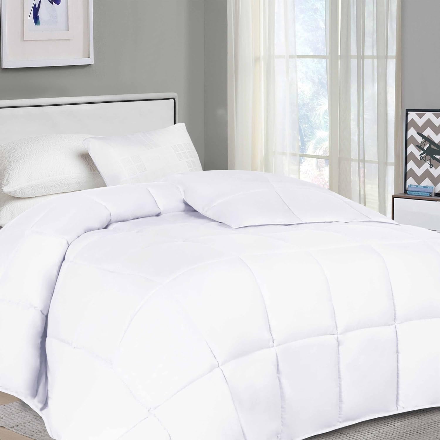 BLUENILEMILLS Brushed Microfiber Solid Comforter, Down Alternative Bedding, Reversible, Medium Weight, Fluffy, Decorative, Plush Duvet Insert, Oversized Blanket, Box Quilt Design, Queen, White