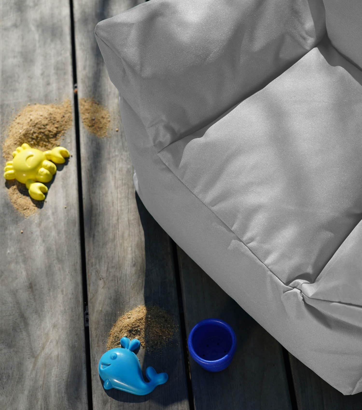 mokebo Kindersessel Outdoor 'Der Gartenzwerg', Sitzsack Kinder mit Füllung, auch als Lesesessel oder Sitzkissen fürs Kinderzimmer, Kindersitzsack oder Sessel für Kinder in Grau