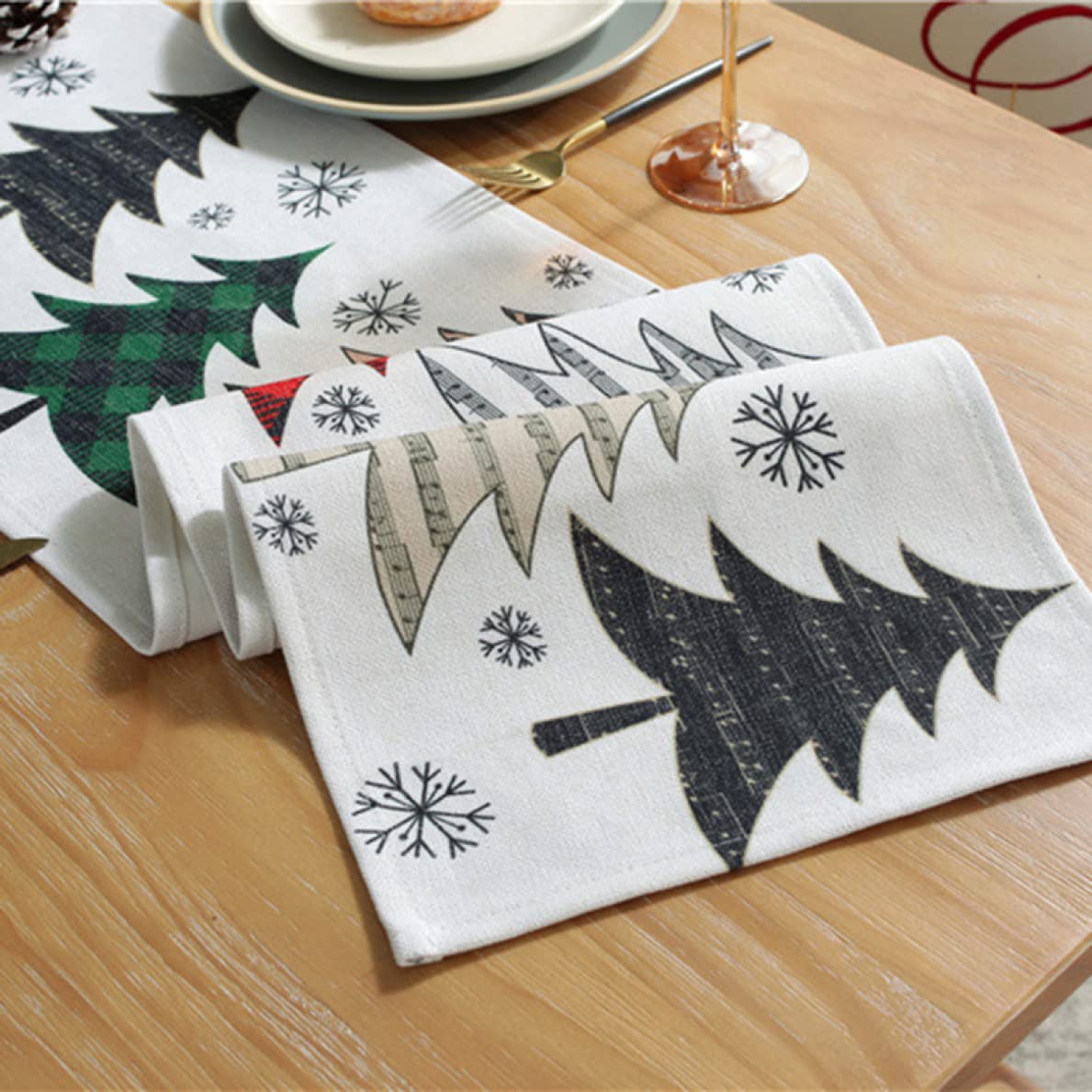 Amazon｜YQkasj クリスマス テーブルランナー 赤 北欧 テーブル