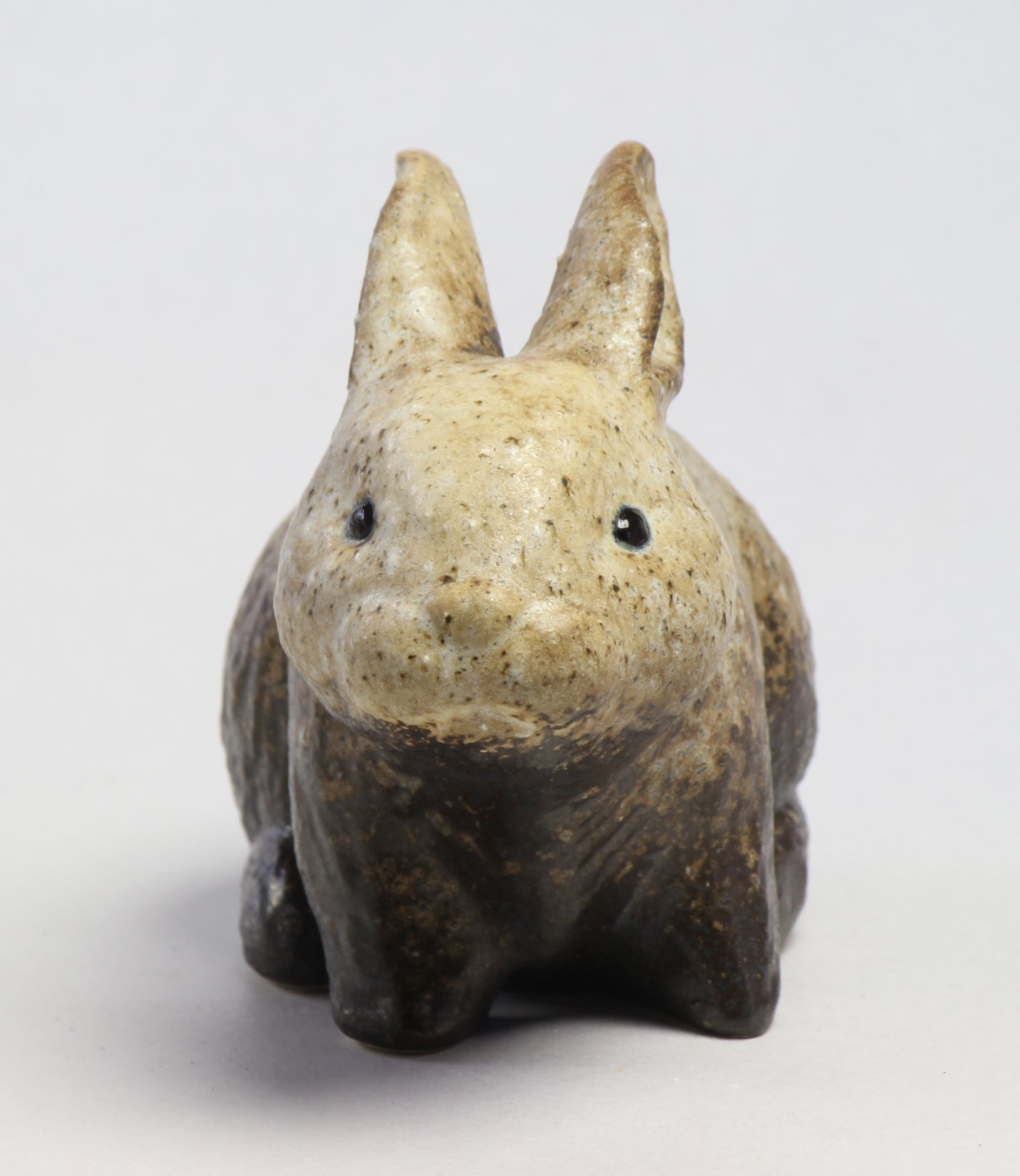 Amazon.co.jp: 陶里 『信楽焼』 うさぎ 粉引風 6号 SA46-10 : ホーム