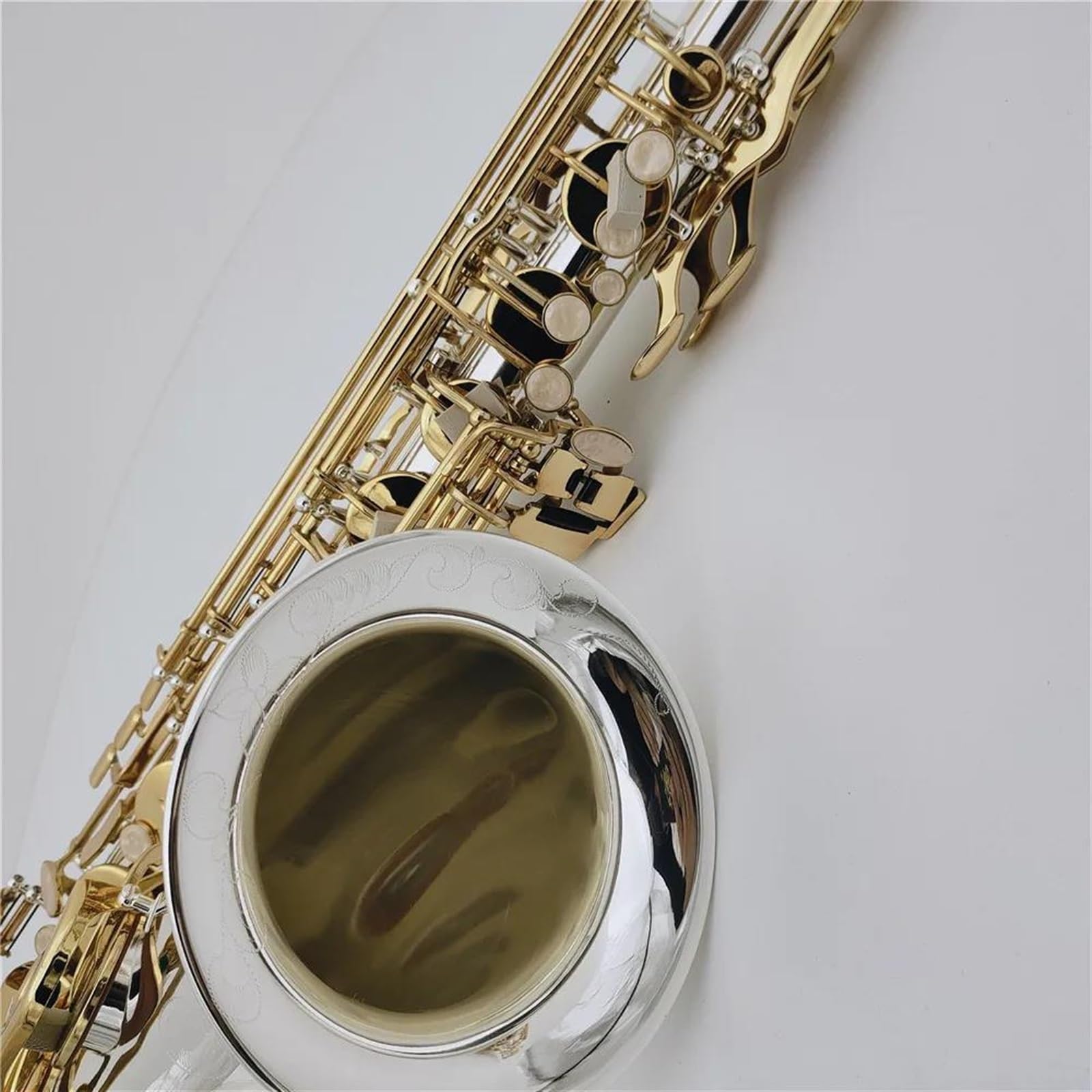 Saksofon Saksofon Tenorowy Bb Tune Posrebrzane Mosiężne Klawisze Instrumenty Dęte Drewniane Z Akcesoriami Do Futerału Na Ustnik (Color : High-end bag)