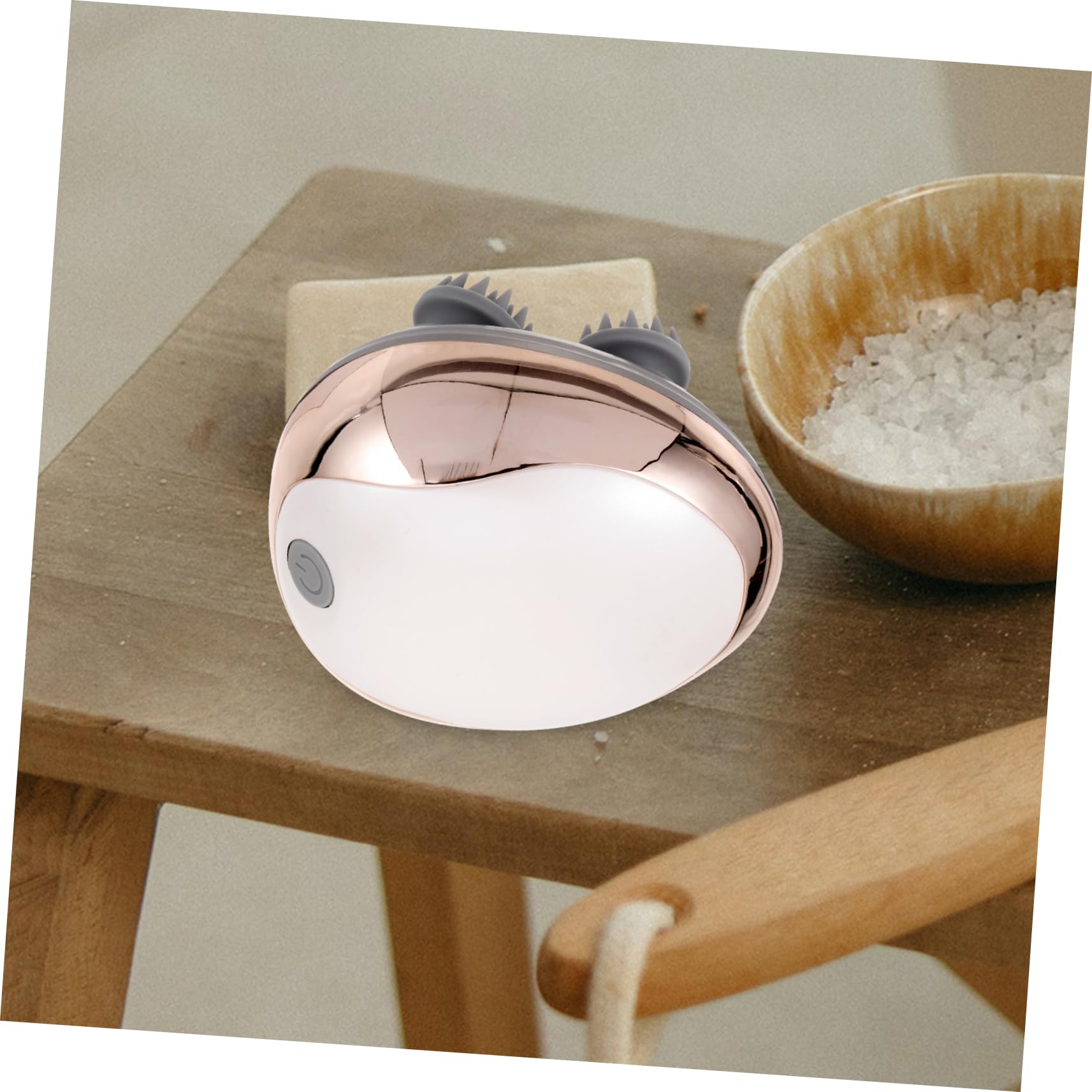 Baluue Kleiner Kopfhautmassagegerät Beige Elektrisch Wiederaufladbar mit 1150mah Akku (ipx7) Tragbares aus Abs und Silikon für Entspannung Beim Baden und Reisen