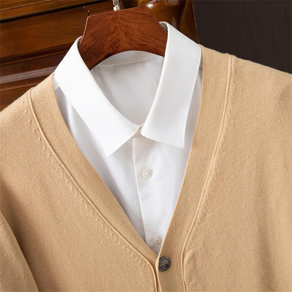 Cárdigan de punto clásico con cuello en V para hombre
