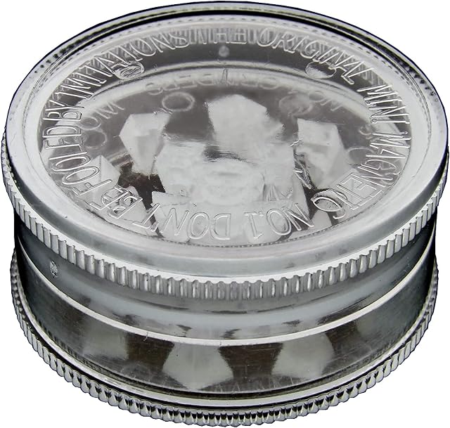 Plastic Herb Grinder 3 Part Mini Magnetic Shark Teeth Assorted Colours, 40mm 3 Piece Herb Grinders, 6 Colours to Choose from, Portable and Pocket Size, Smell Proof Airtight Storage (Black)