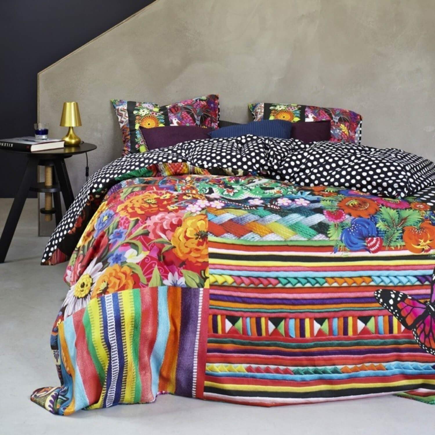 ESSENZA Bettwäsche Noida Satin Wendebettwäsche aus 100% Baumwolle mit Patchwork Blumenmuster und Digitaldruck, Bunt, 135 x 200 cm