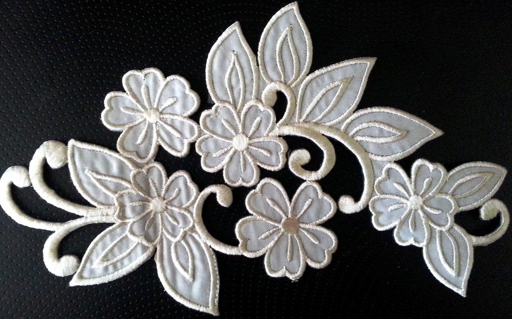 Toppe Floreali Con Paillettes Per Abbigliamento Fai Da Te – Set Di 2 Applicazioni Ricamate A Mano, Dimensioni 38x12 Cm, Da Stirare O Cucire