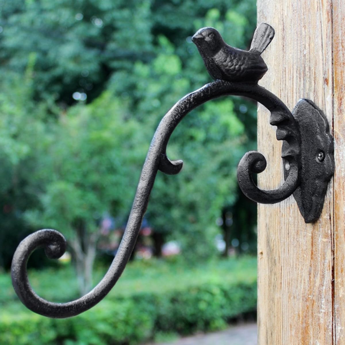 INOOMP Crochet Suspendre en Fonte pour Jardinière Murale Support Décoratif pour Paniers de Fleurs et Luminaire de Balcon ou Salon