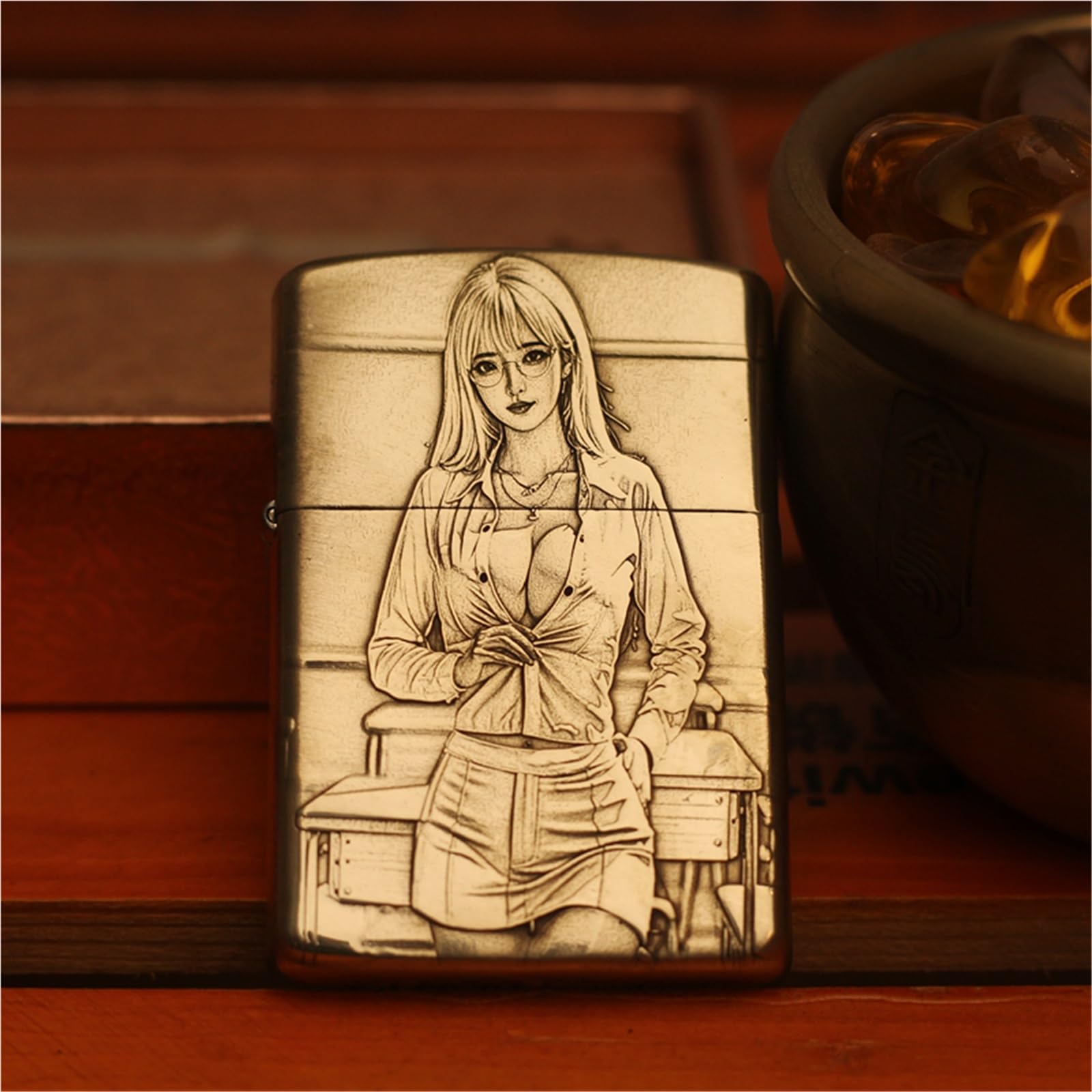Accendino antivento in cherosene di rame bianco - Accendino vintage con stampa a rilievo a mano - Classico coperchio a ribalta, accensione a mola - Regalo for uomo (cherosene non incluso)(Brass)