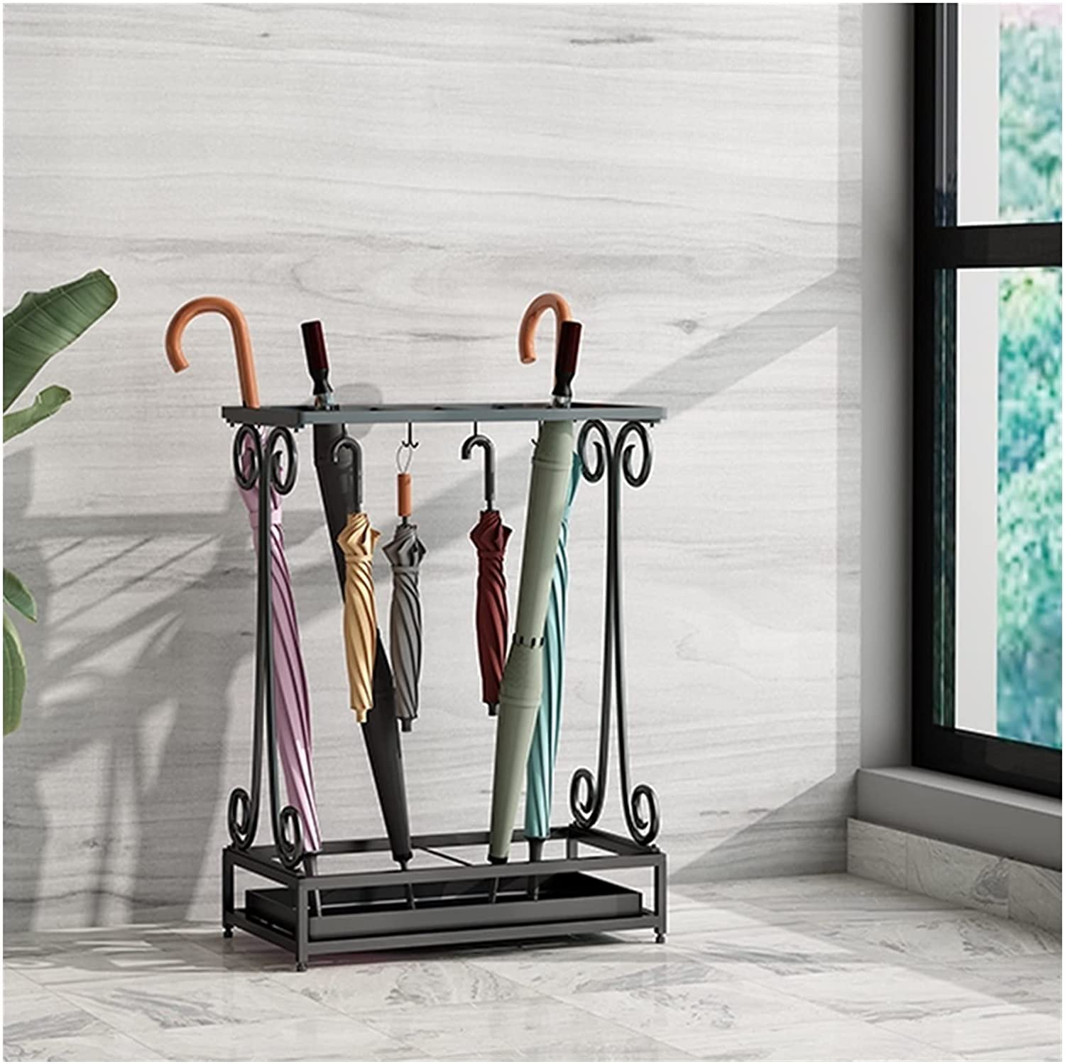 Porte-parapluies pour couloir et entrée de maison propre en hiver