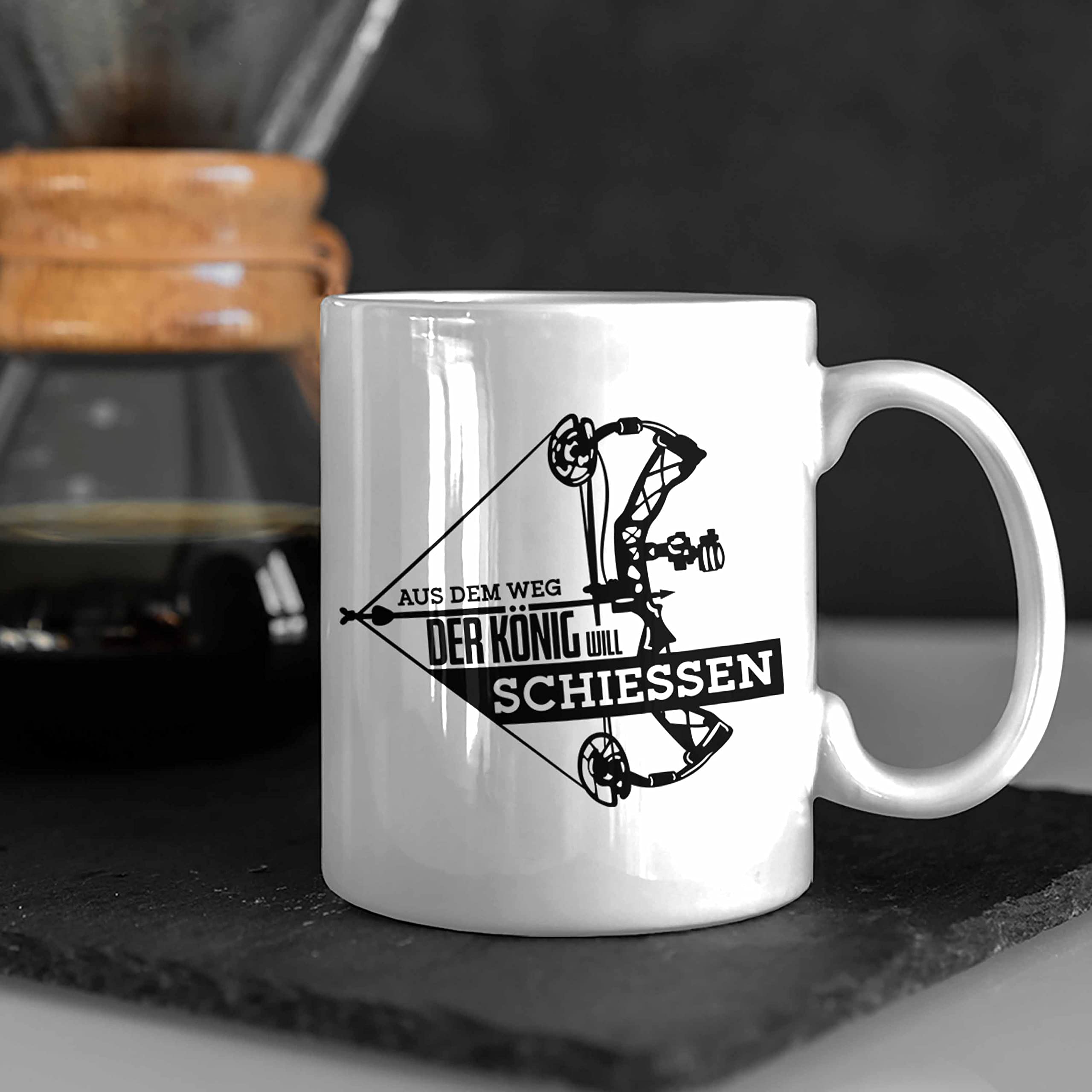 Bogenschießen Tasse Mit Spruch – „Aus Dem Weg, Der König Will Schießen“ – Geschenk Für Bogenfans