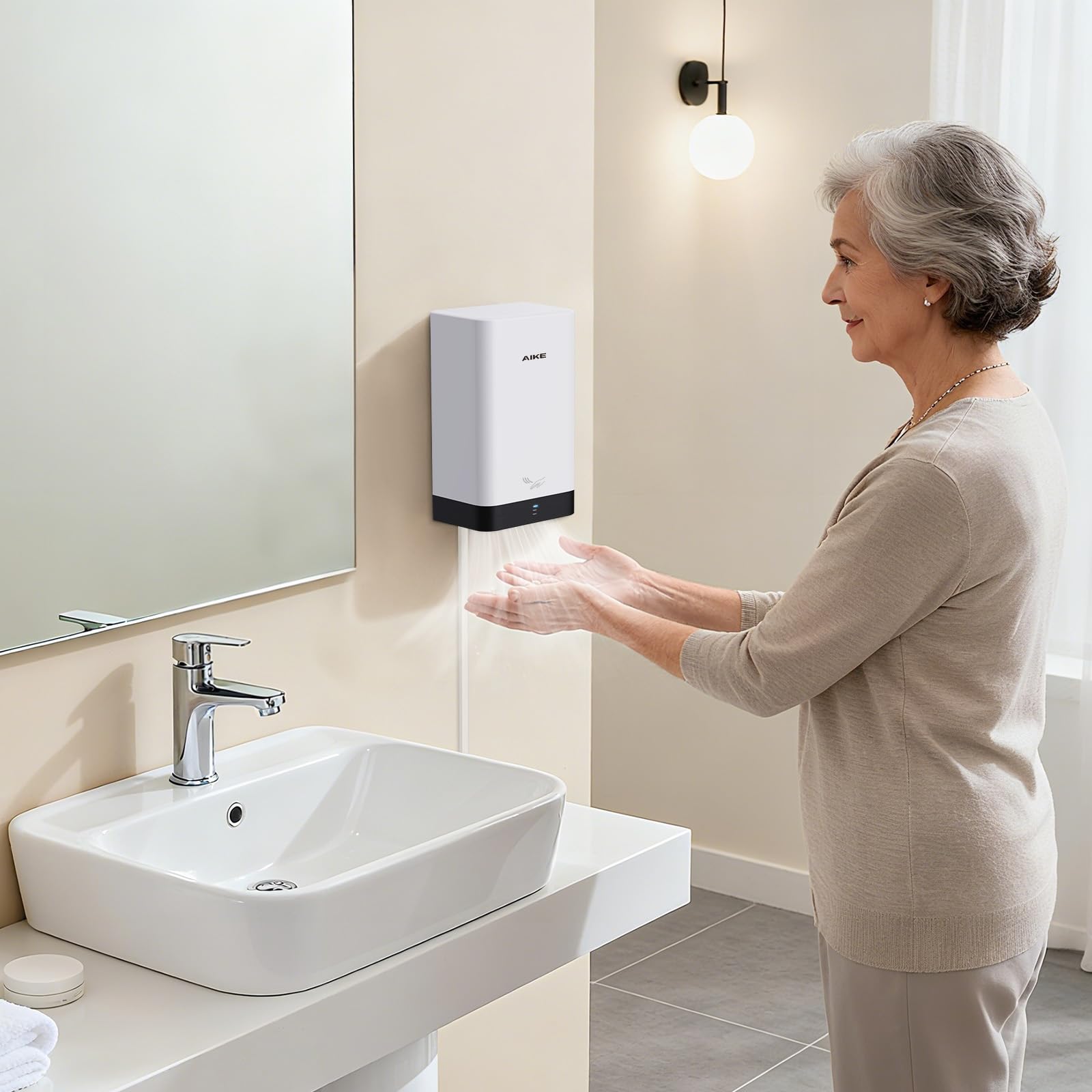 AIKE Asciugamani Ultra Compatto, più Piccolo di Un Foglio A4, Sostituisce l'Asciugamano di Carta nel Bagno, 900W 220V, Alta velocità, ABS Resistente, Bianco AK2822