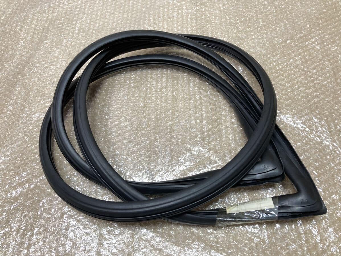 Amazon.co.jp: コルト ギャランGTO 純正 リアウィンドウ ウェザー  