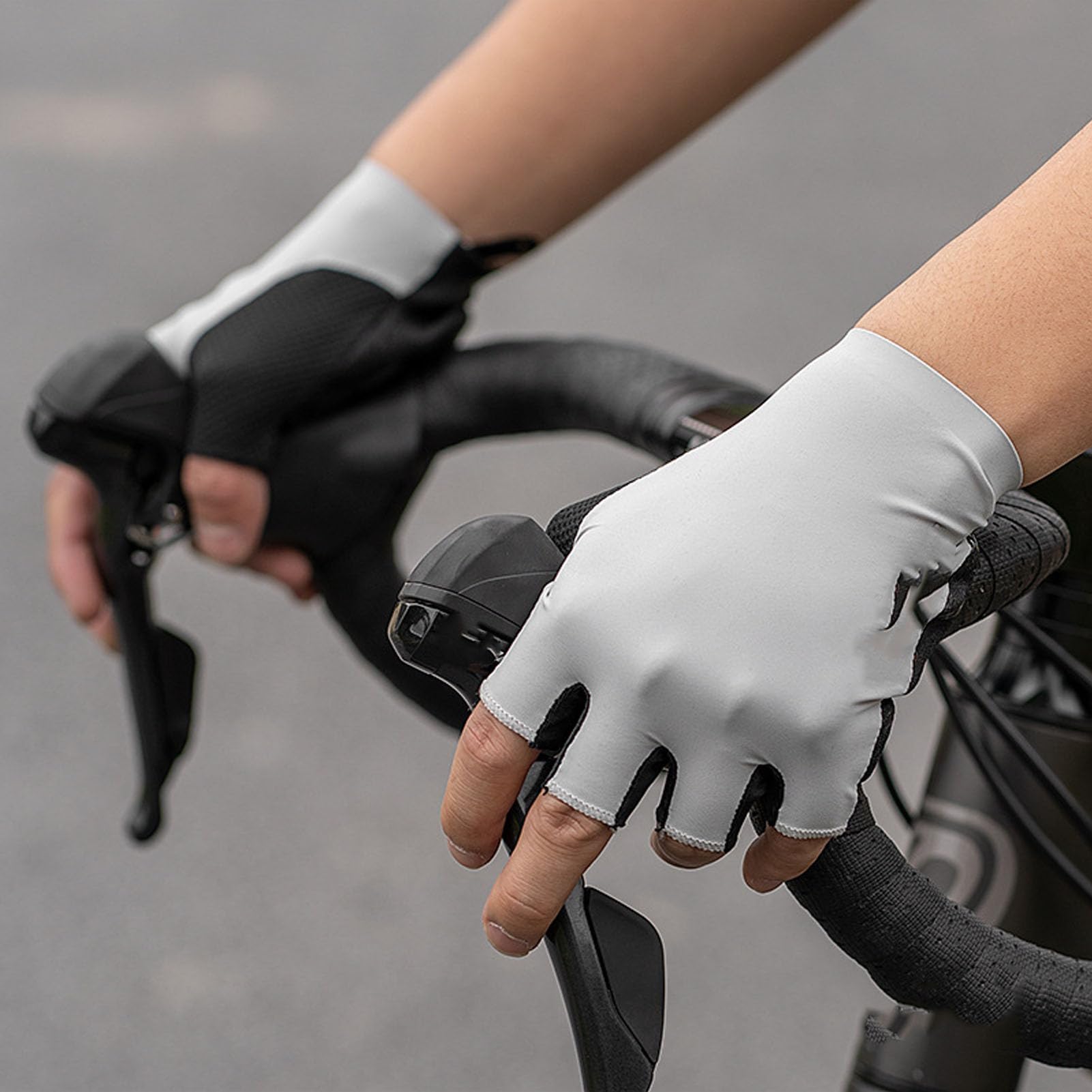 SUNGOOYUE Guanti a metà Cycling, Guanti per Bici Traspiranti con Cuscinetti di Palme 3D per Uomini Donne Shock Che Assorbono L'impugnatura a Cucina Testurizzata