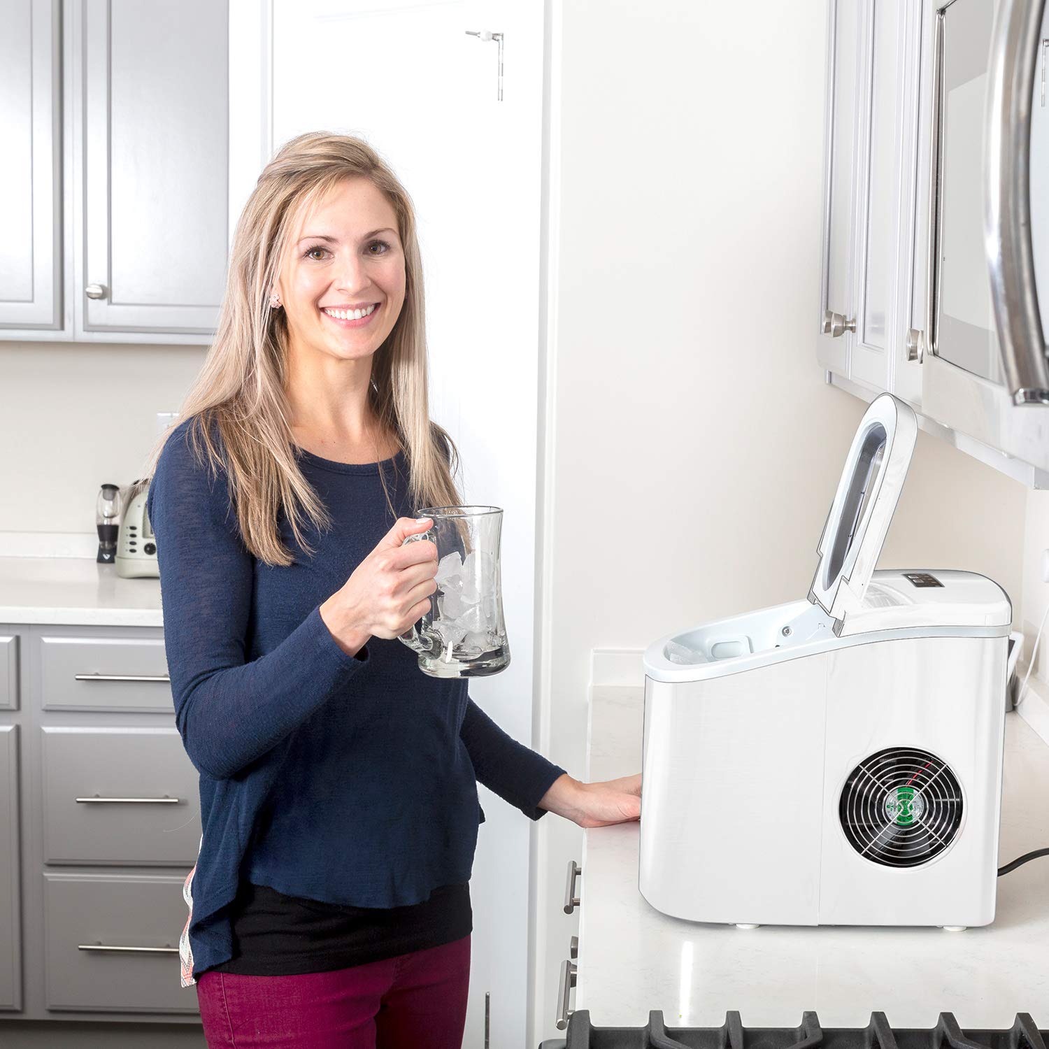 Deco Rapid Portable Automatic Electric Countertop Ice Maker - 6 Great Colors Compact Top Load 26 Lbs. Per Day Great For Party Hosting Never Run Out Of Ice Again, Self Cleaning (Black) on Fridge.com - View 4