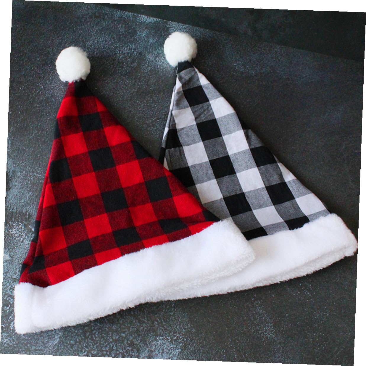 NUOBESTY Bonnet de Père Noël Unisexe Léger en Tissu à Carreaux Noir et Blanc Chapeau de Noël Décoratif Classique Accessoire de Fête pour Costumes
