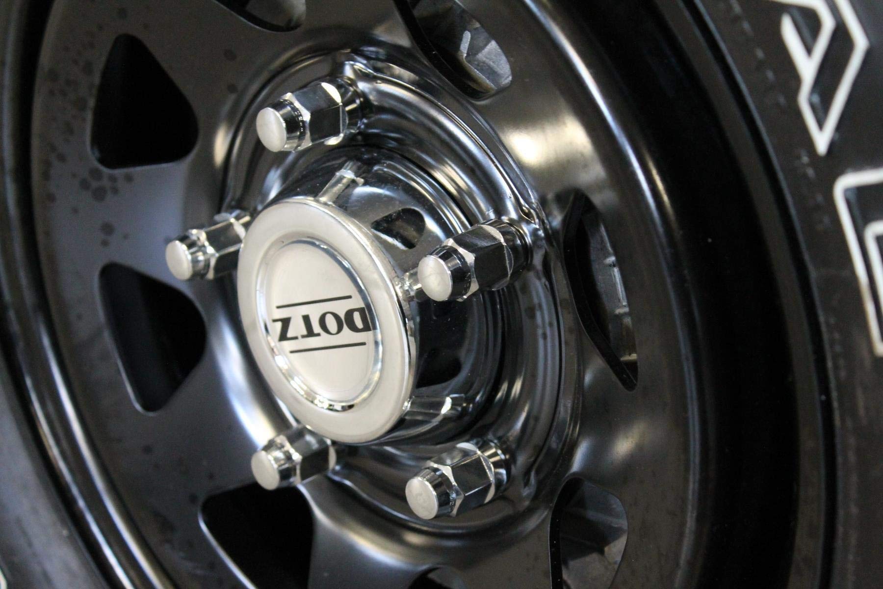 Felge 6Jx15 H2 Stahl Felge Dotz Pharao schwarz 15 Zoll ET 45 bis 225/70R15 - Niva 4x4