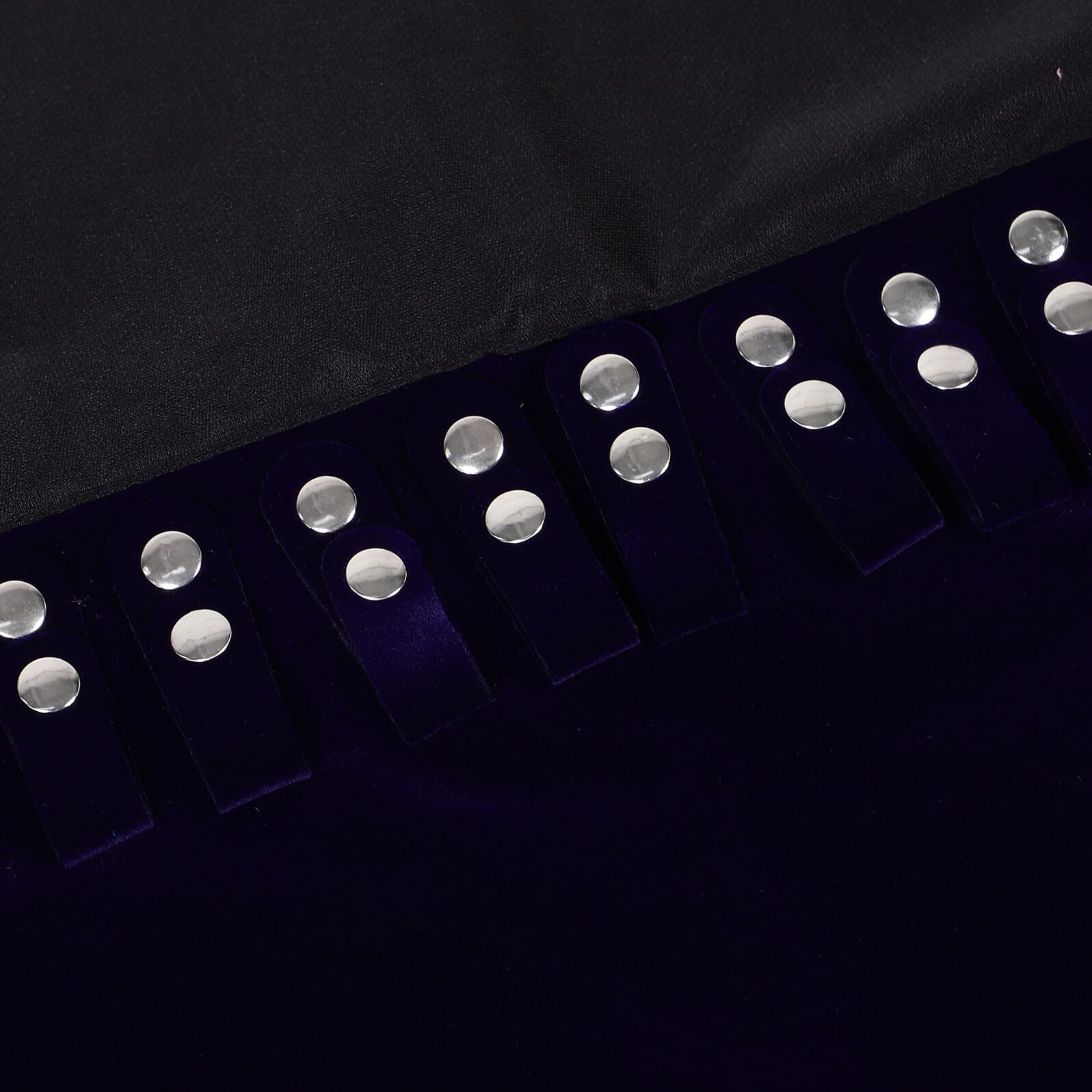 Estuche Enrollable para Joyas de Viaje Azul Oscuro, Organizador Portátil de Terciopelo Compartimentos para Collares y Pendientes, Compacto y Protector para Uso en Viajes