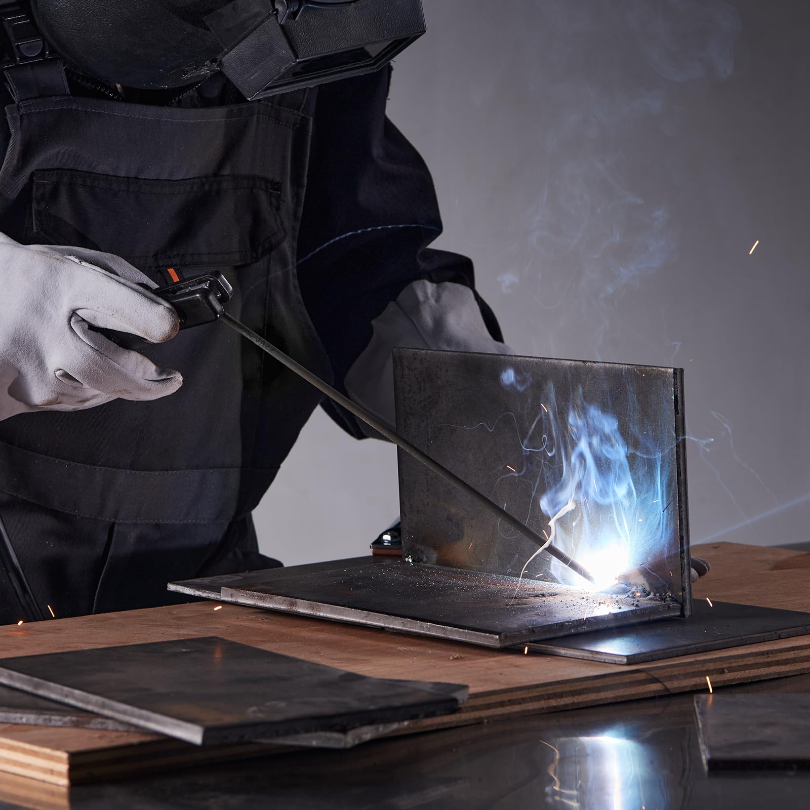 VEVOR Máquina de Soldar TIG 3 en 1 de 205 A, Pantalla LED Grande, Máquina de Soldadura TIG con Inversor IGBT y Arranque de Alta Frecuencia, TIG CC/TIG Pulsado CC/MMA, Varilla, 388 x 160 x 310 mm