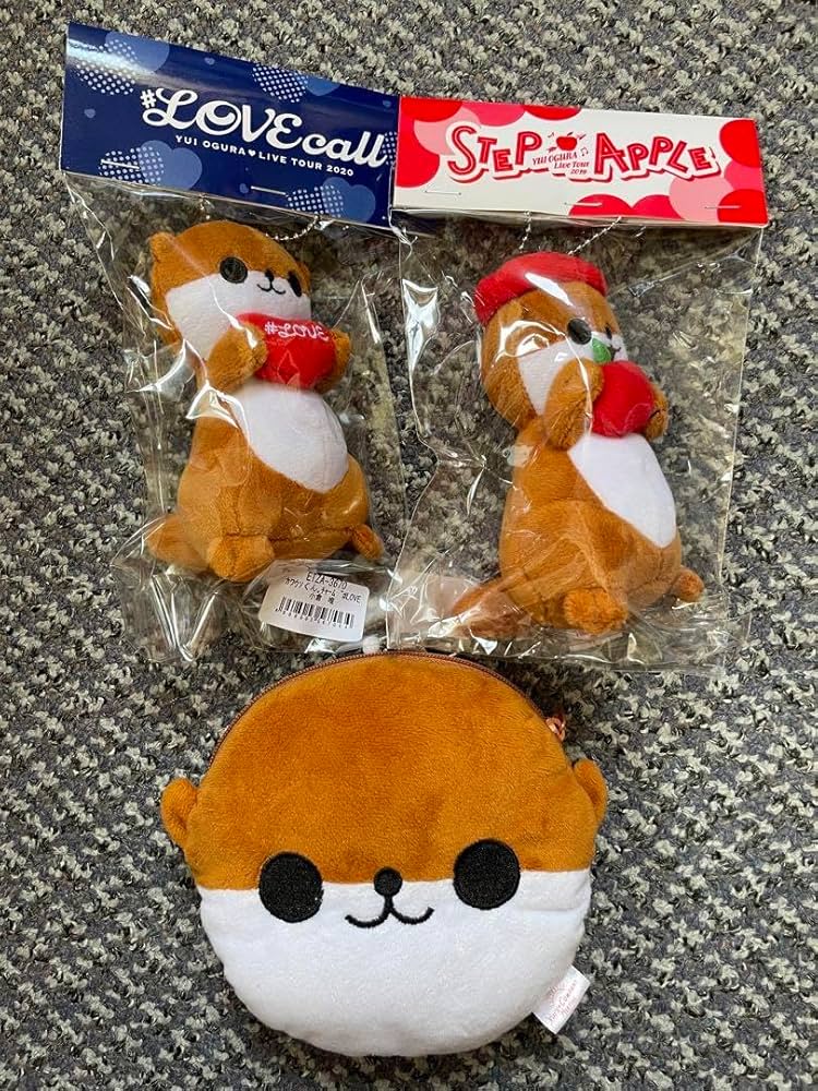 小倉唯 カワウソくん カワウソちゃん ぬいぐるみチャーム9種 小倉唯 カワウソくん。チャーム #LOVEcall - メルカリ