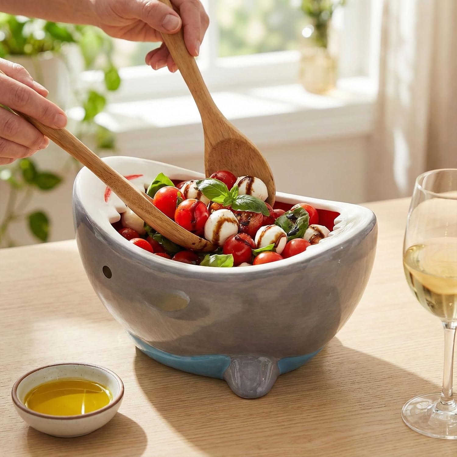 40 oz Large Shark Salad Bowl, Handmade Fruit Bowls for Kitchen Counter, Decorative Key Bowl Cute Ceramic Ramen Popcorn Snack Candy Serving Bowls, Unique Funny Shark Gifts Birthday Party Decorations