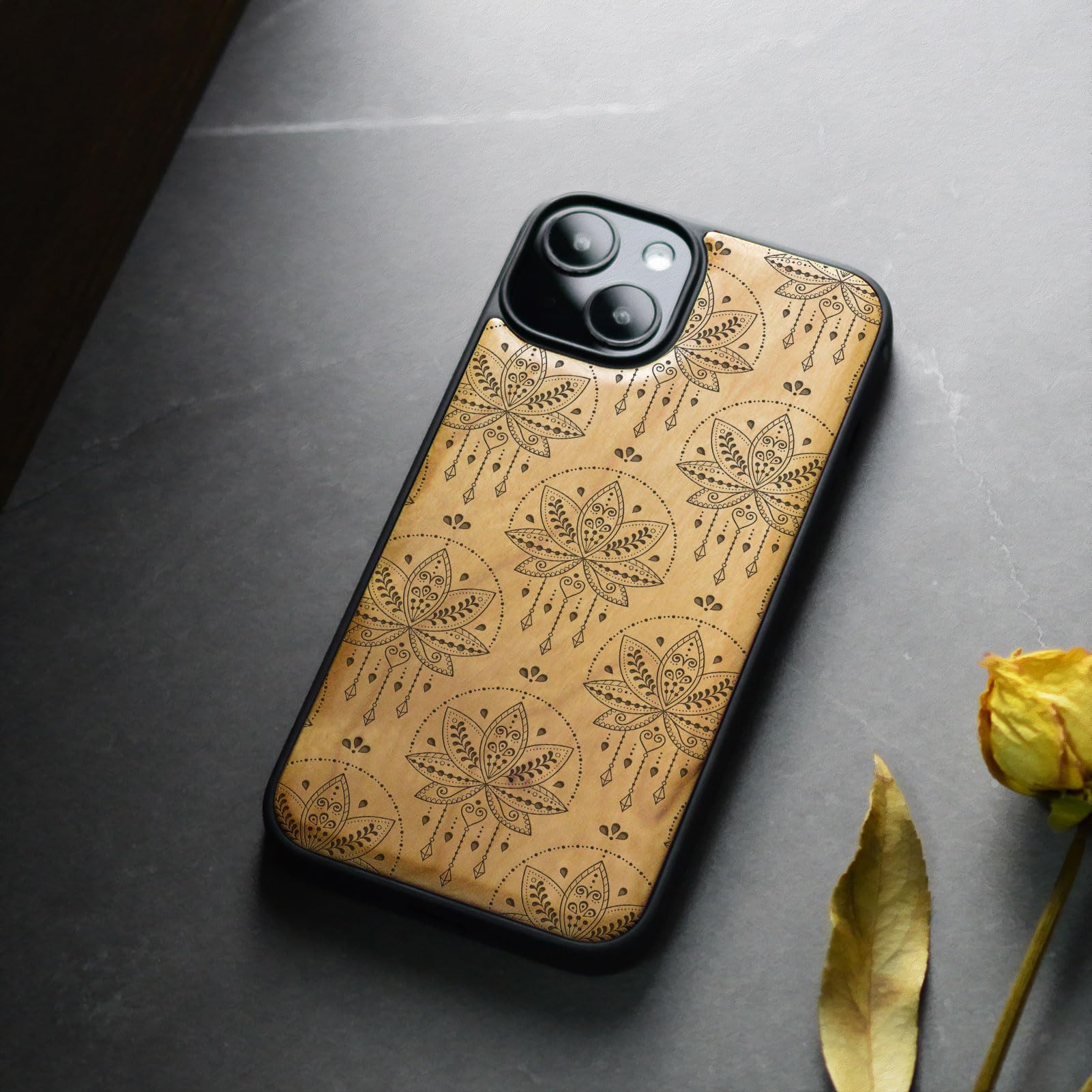 Carveit Custodia In Legno Per IPhone 15 Plus Con Motivo Cervo - Copertina Magnetica Compatibile MagSafe, Antiurto In TPU E Legno