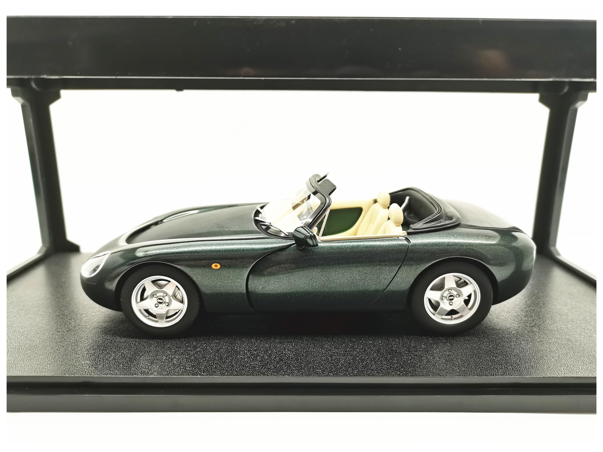 Amazon | ミニカー グリフィス コンバーチブル スポーツ TVR