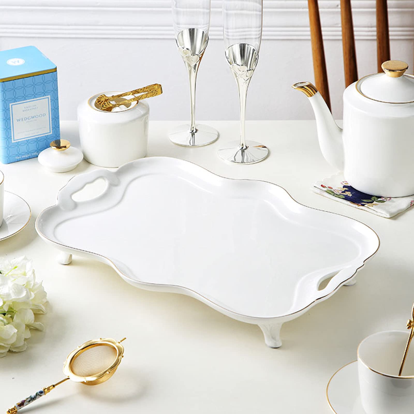 Zestaw filiżanek do espresso, kubków i spodków do kawy Herbata dla dorosłych Zestawy z białej porcelany Prezent na popołudniowe przyjęcie
