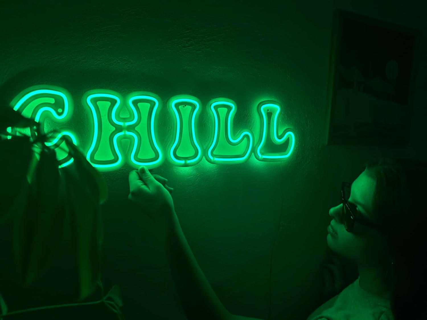 Chill Wall Sign, Neon Metal Wall Art, Chill Wall Decor, Neon Wall Decor, Neon Wall Sign, LED Light Decor, Home Office Cafe Pub Wall Decor (Without Remote Control)