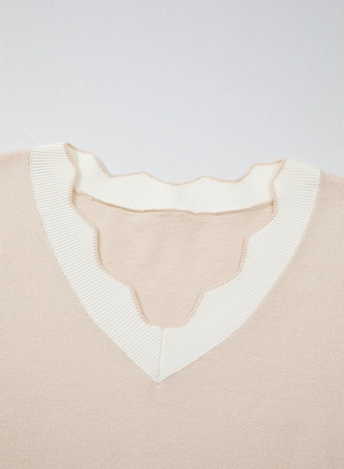 Dokotoo Women's Summer Tops Scalloped V Neck Short Sleeve Sweater Lightweight Color Blocked Knit Business Casual Top - Image 8