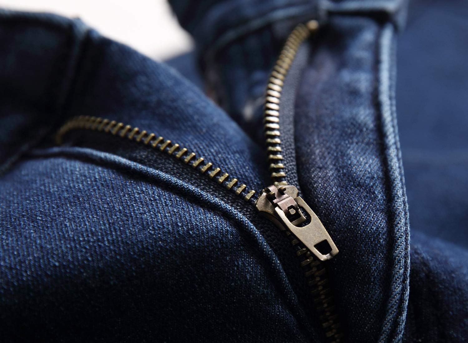 GUNLIRE Men's Thermal Fleece Lined Jeans Winter Slim Fit Thicken Stretch Warm Denim Pants - Image 5