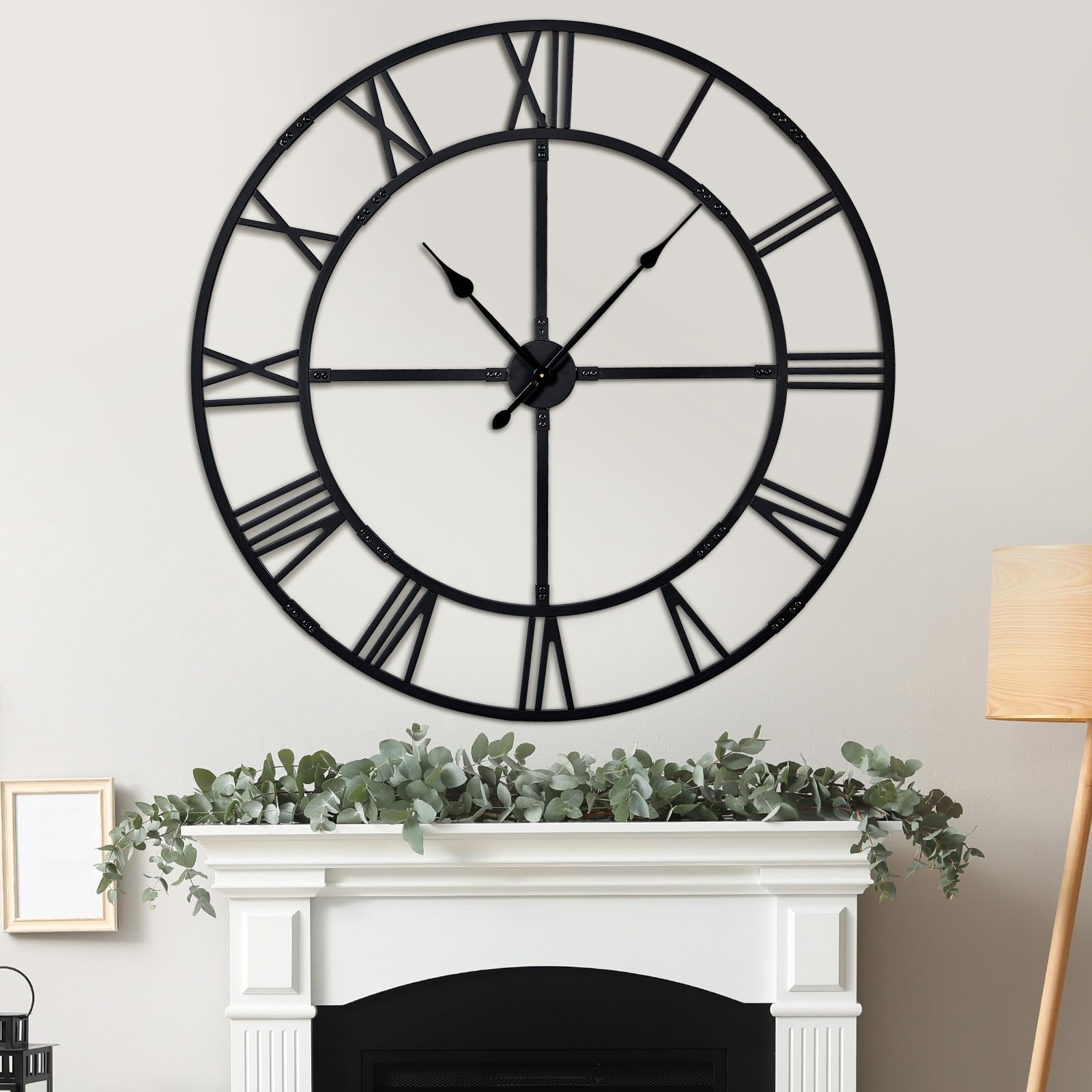 Grande horloge murale 122 cm en métal noir pour salon